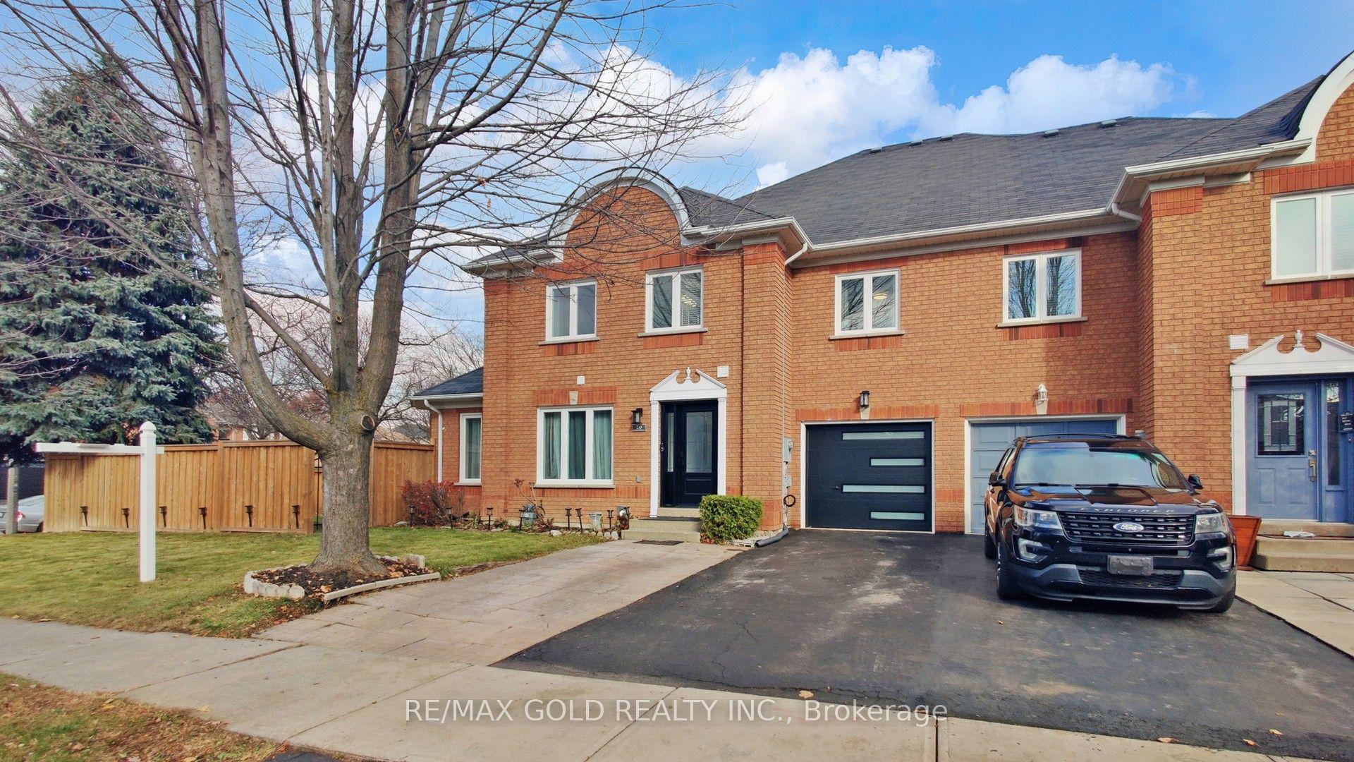 20 Clover Bloom Road, Brampton — Townhouse for sale, photo 1