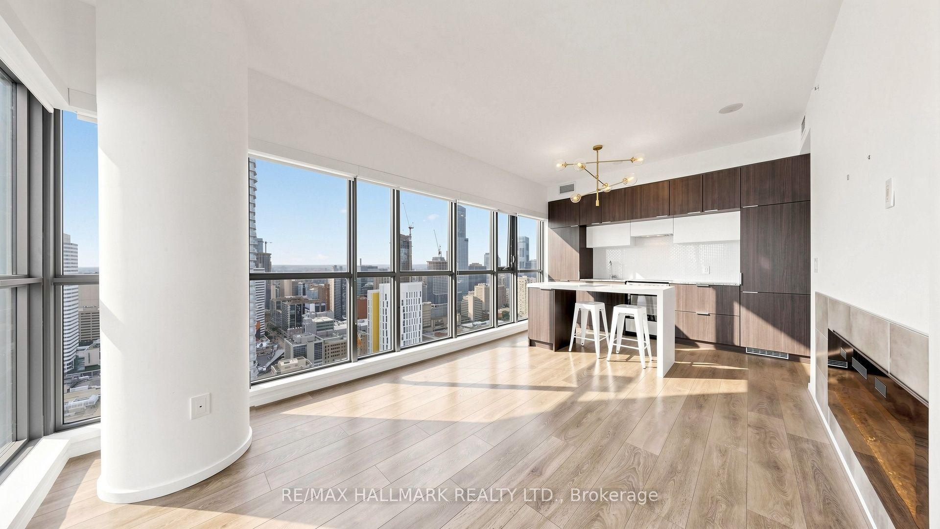 159 Dundas Street E 3901 #3901, Toronto — Condo for lease, photo 1