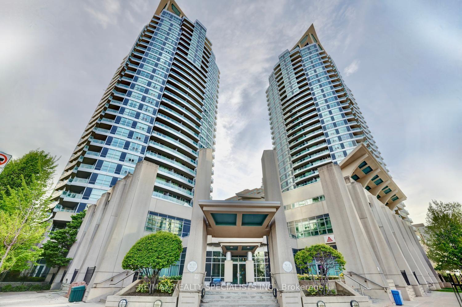 33 Elm Drive 2108 #2108 — photo 1