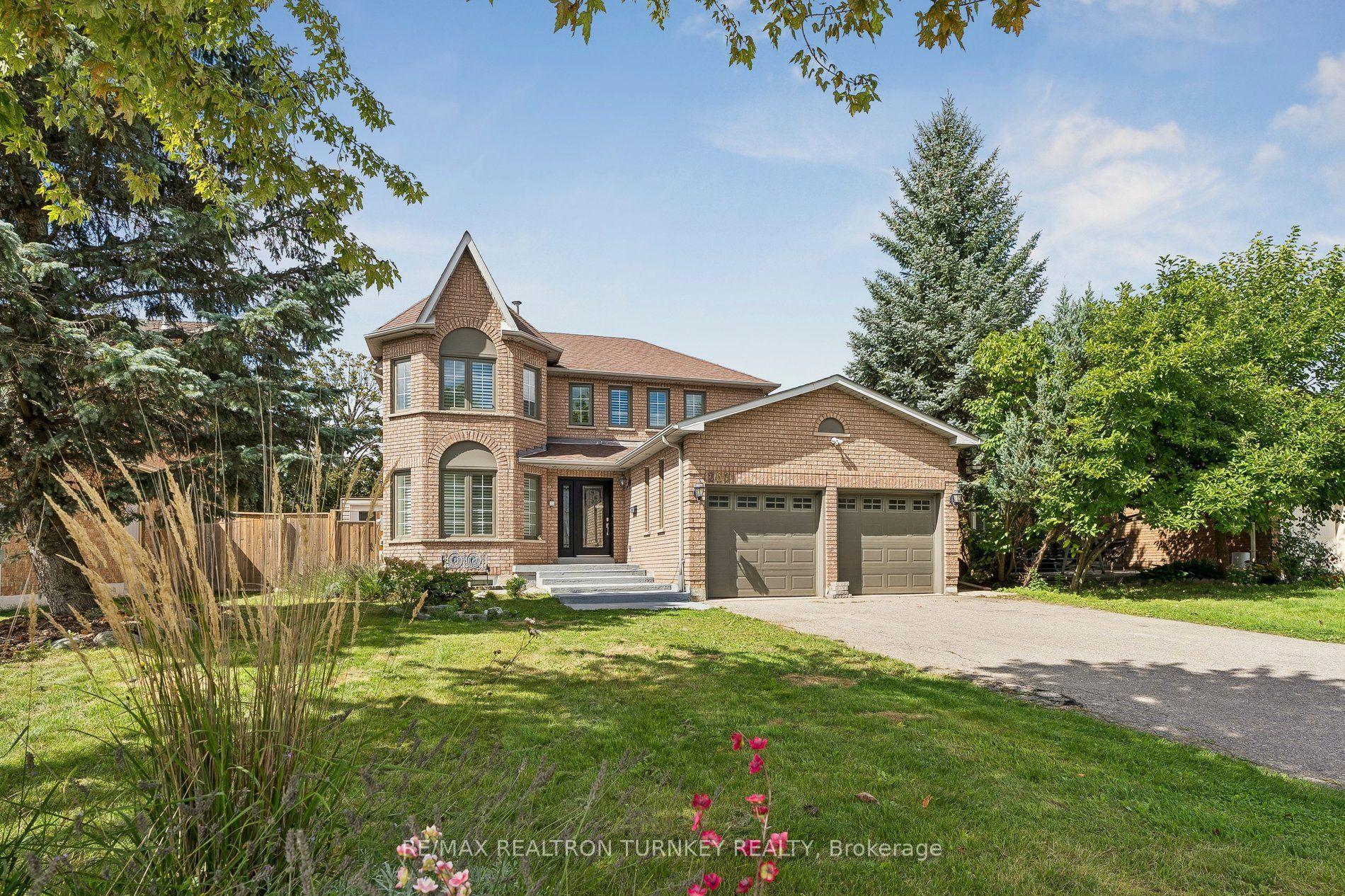 263 Chambers Crescent, Newmarket — Detached for sale, photo 1