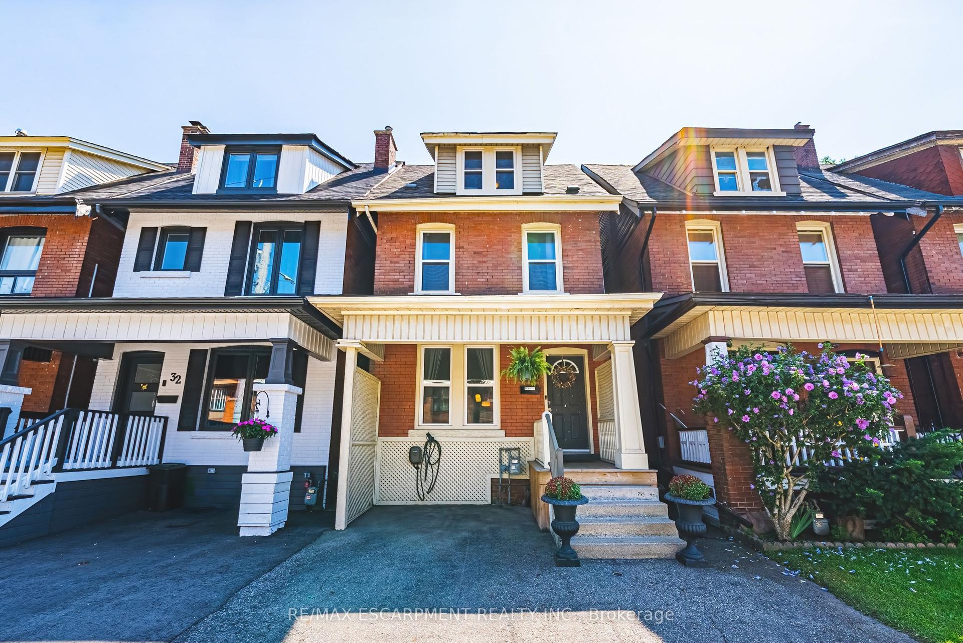 30 CUMBERLAND Avenue, Hamilton — Detached for sale, photo 1