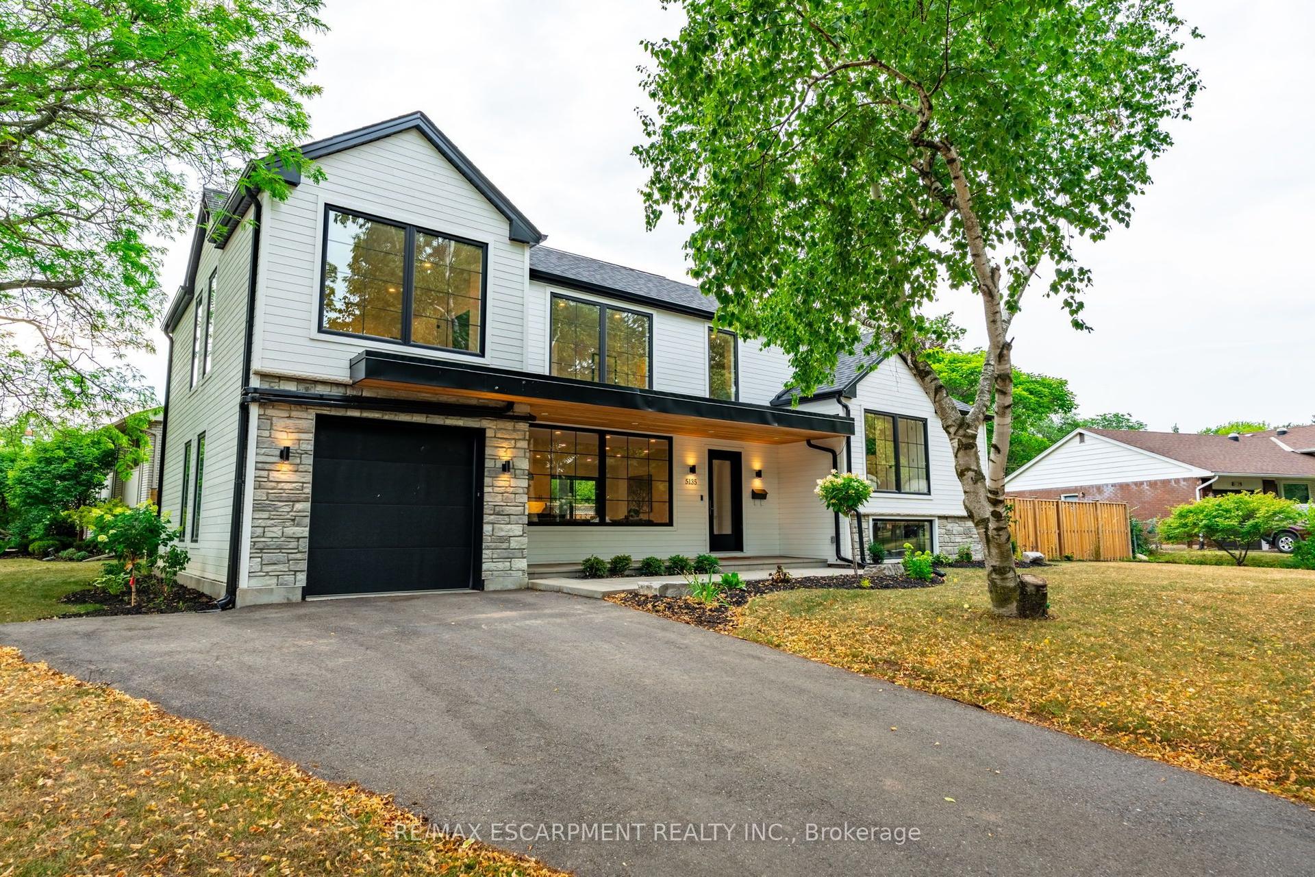 5135 Mulberry Drive — photo 1