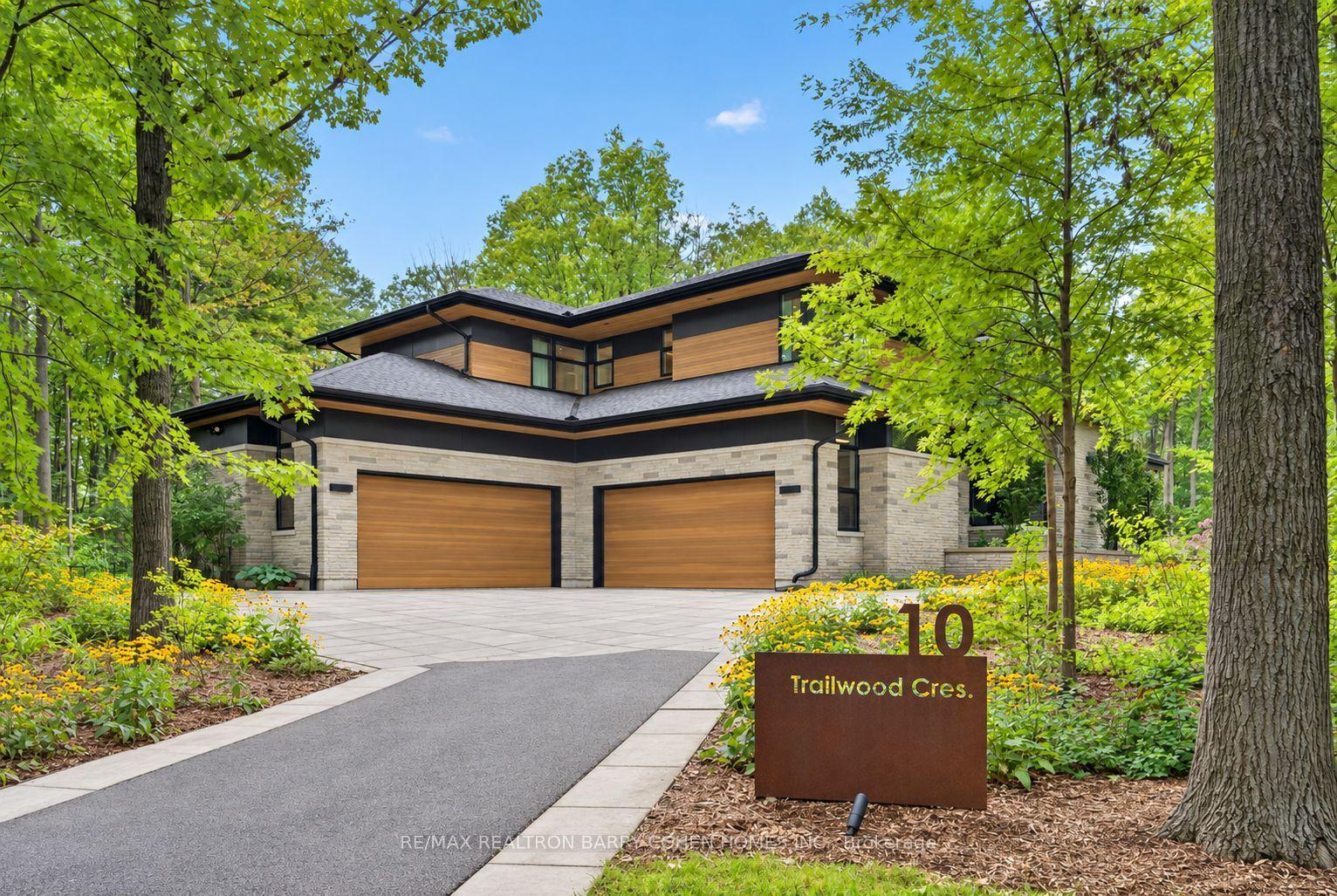 10 Trailwood Crescent, Richmond Hill — Detached for sale, photo 1