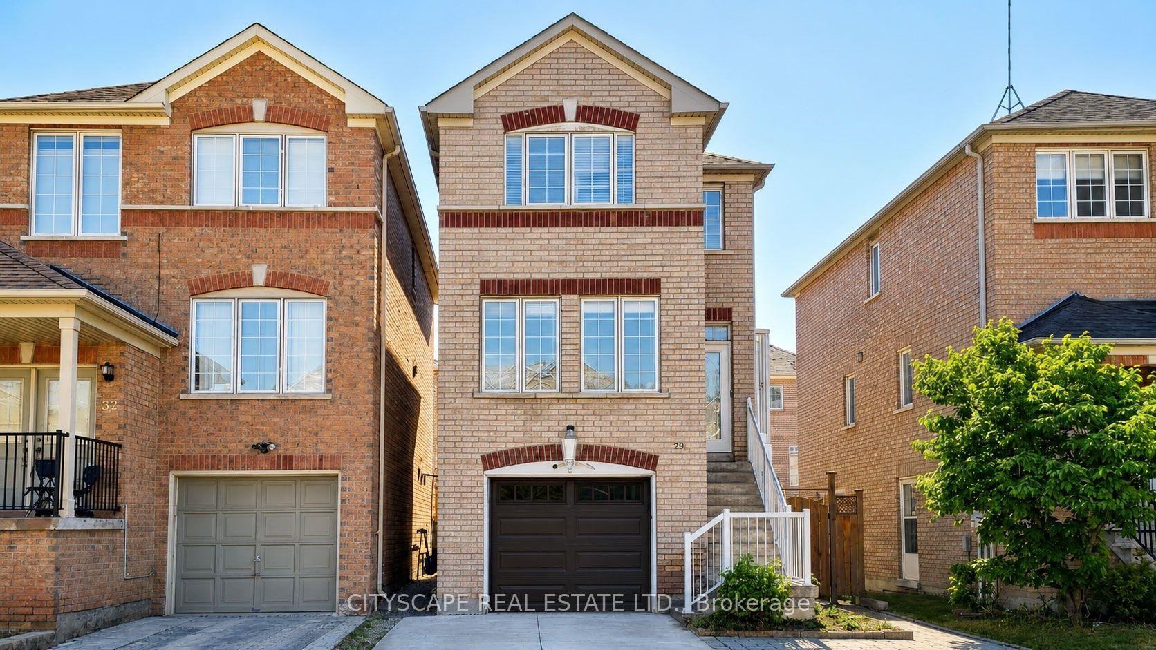 29 Centrepark Drive — photo 1