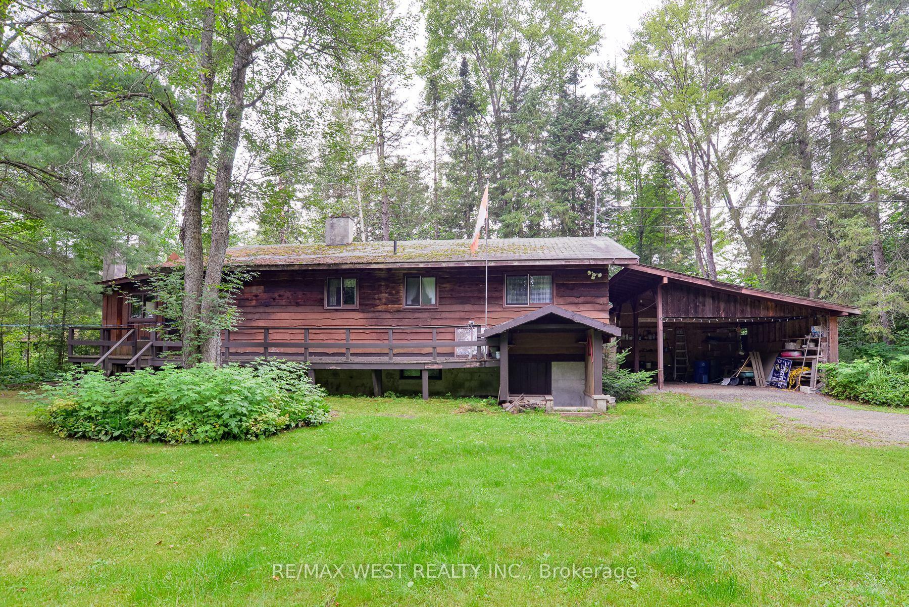 52 Robert Road W, Huntsville — Detached for sale, photo 1