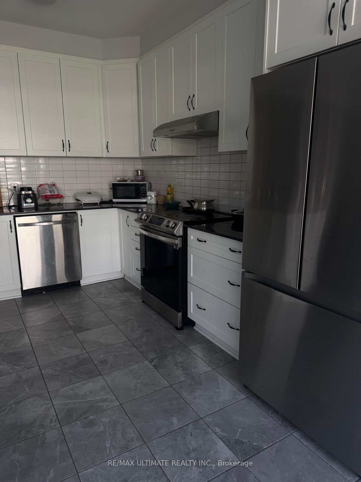 89 Kindred Row — photo 1