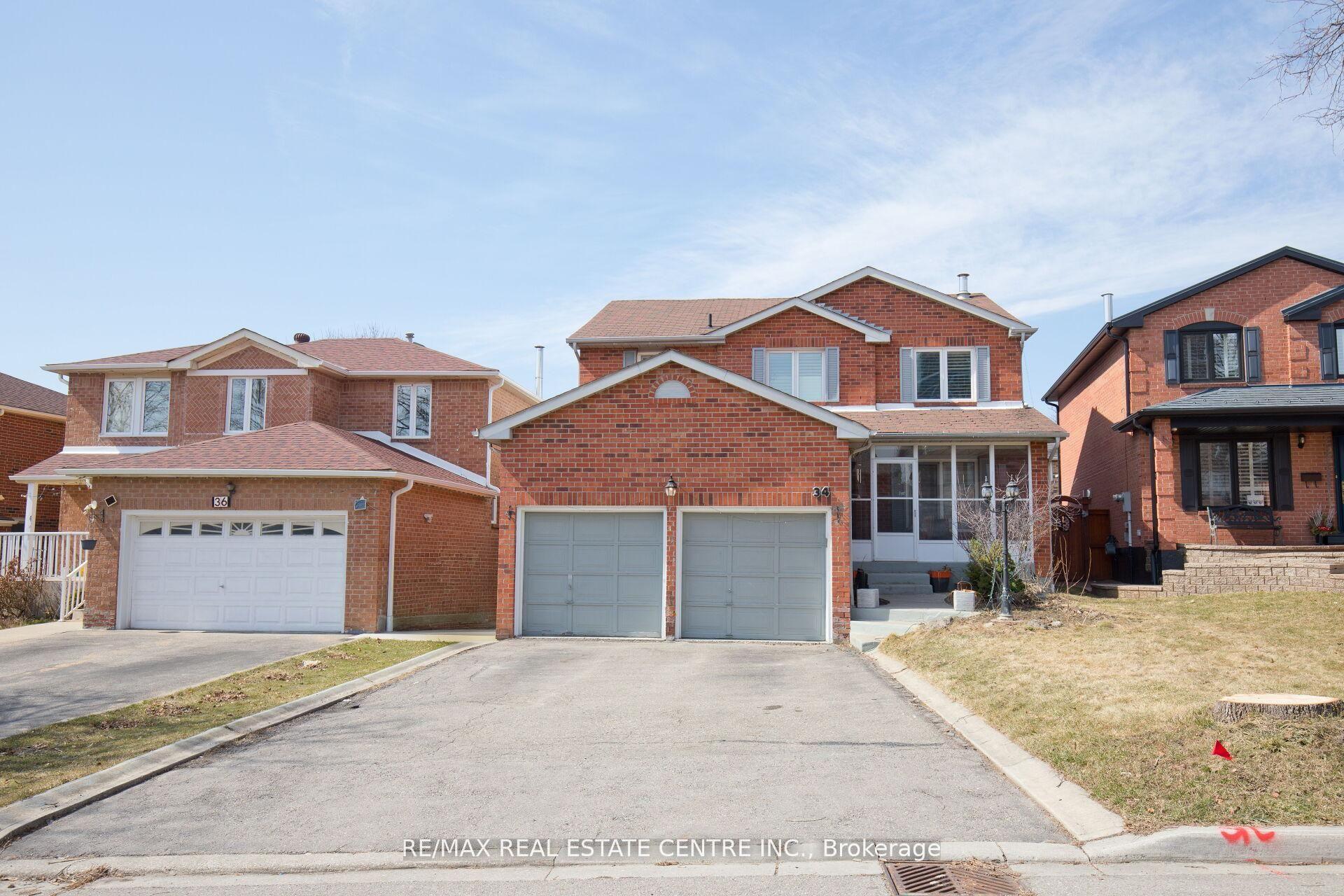 34 Smithers Crescent — photo 1