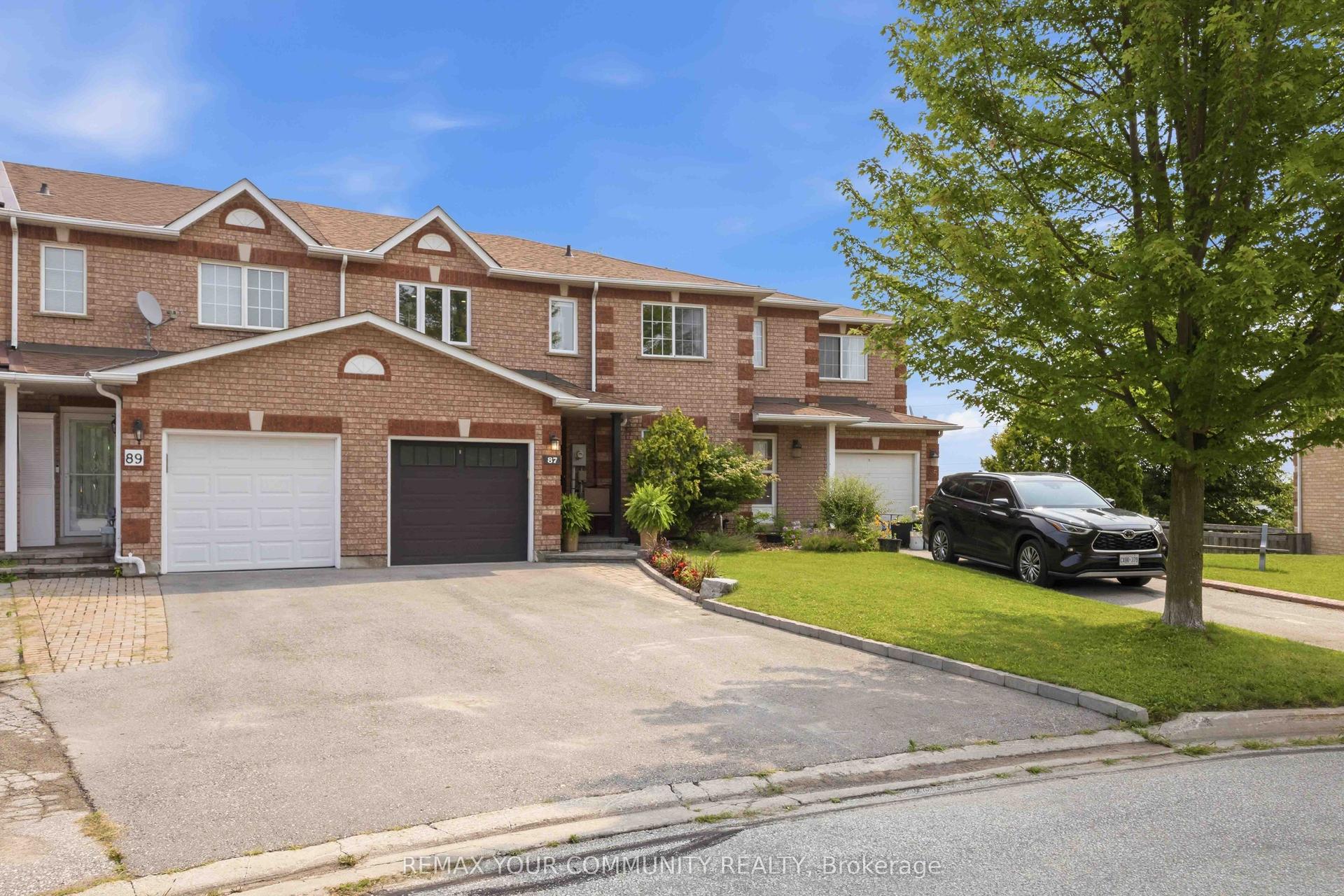 87 Lancaster Court, Georgina — Townhouse for sale, photo 1
