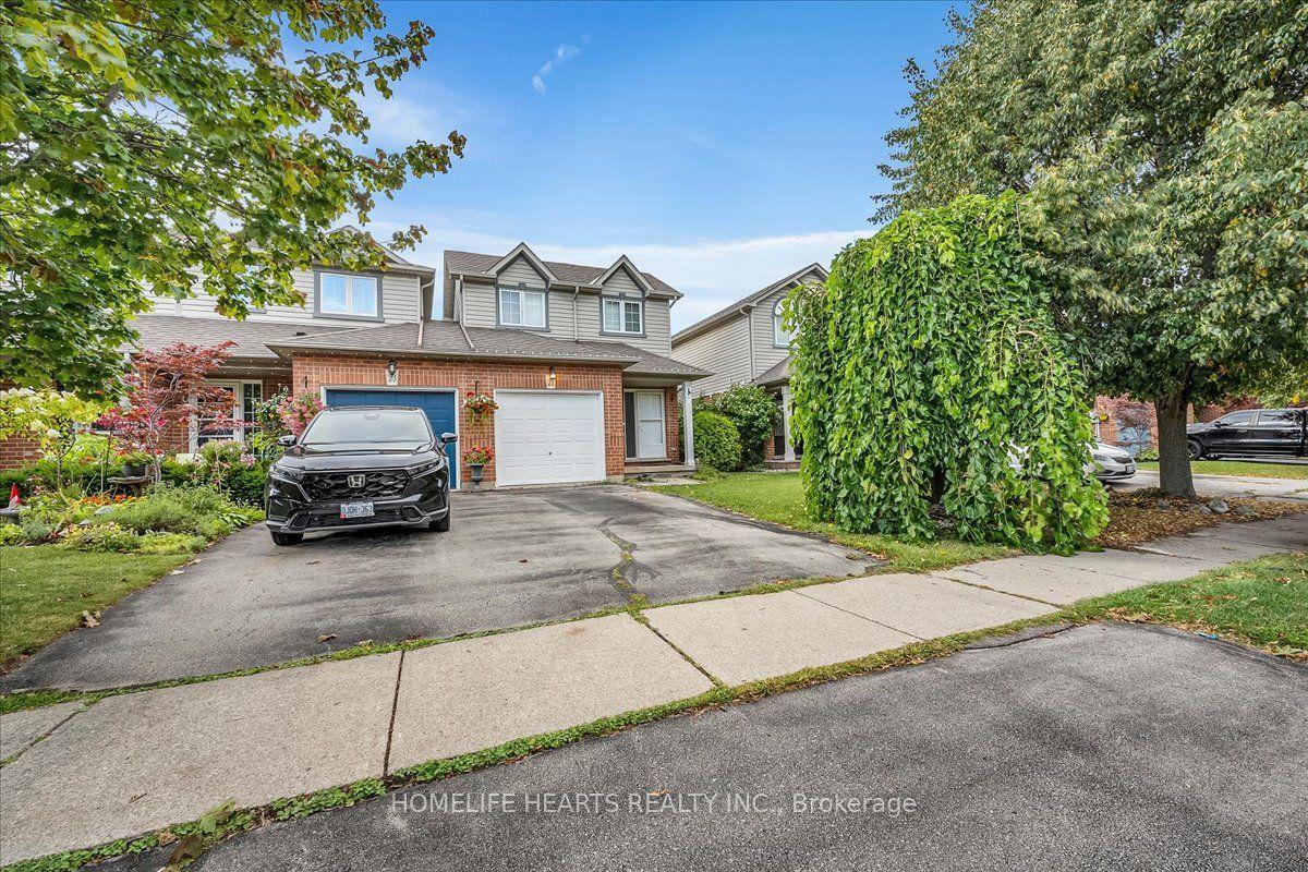 21 Bronte Court, Hamilton — Townhouse for sale, photo 1