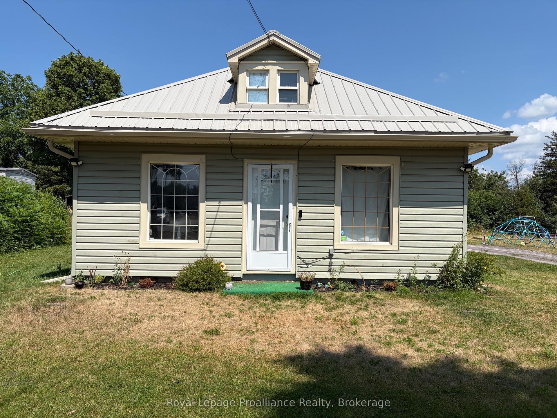 16 Huffman Road, Quinte West — Detached for sale, photo 1