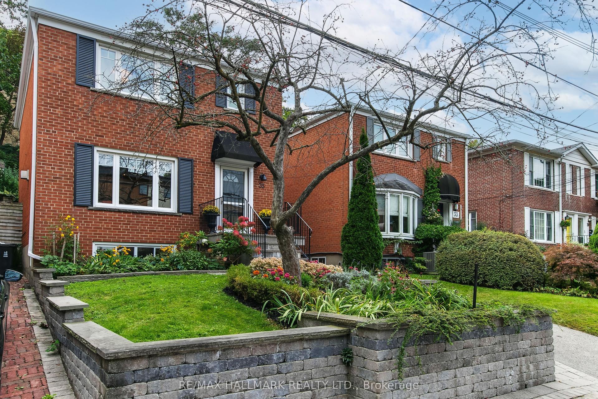 35 Love Crescent, Toronto — Detached for sale, photo 1