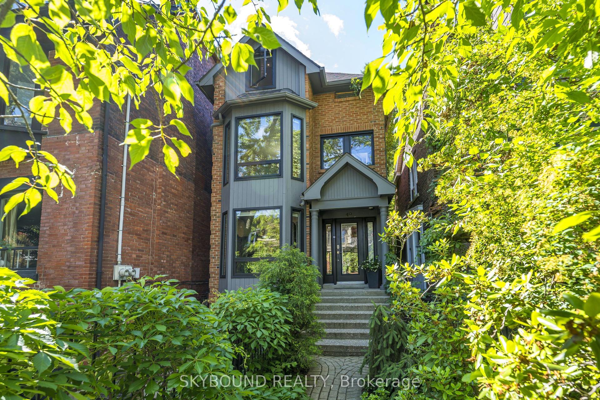 49 Victor Avenue — photo 1