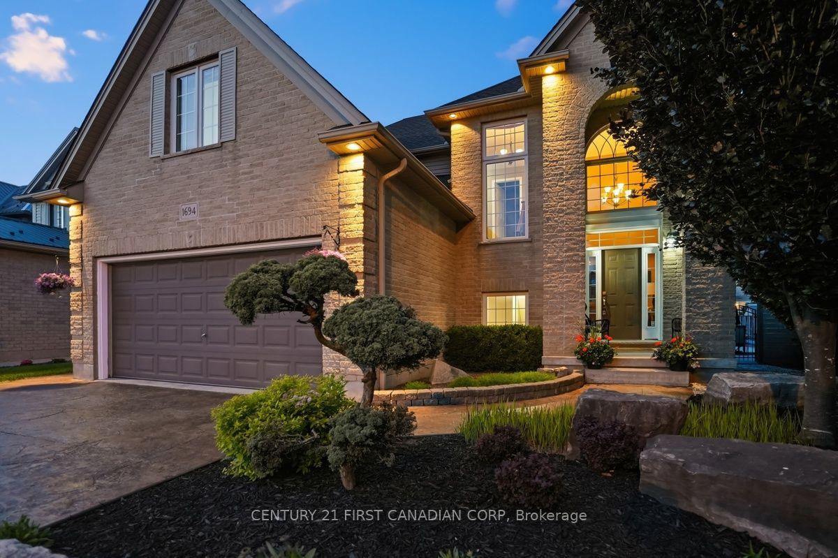 1694 Green Gables Road, London South — Detached for sale, photo 1