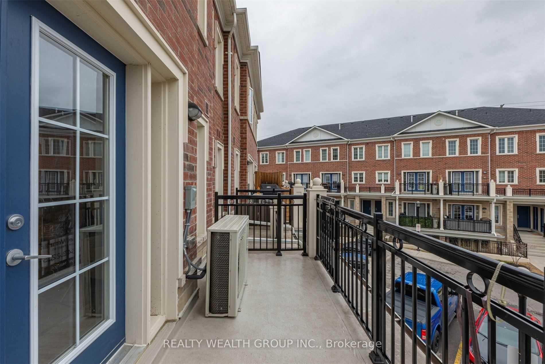 26 Bruce Street 12 #12, Vaughan — Condo Town for sale, photo 1