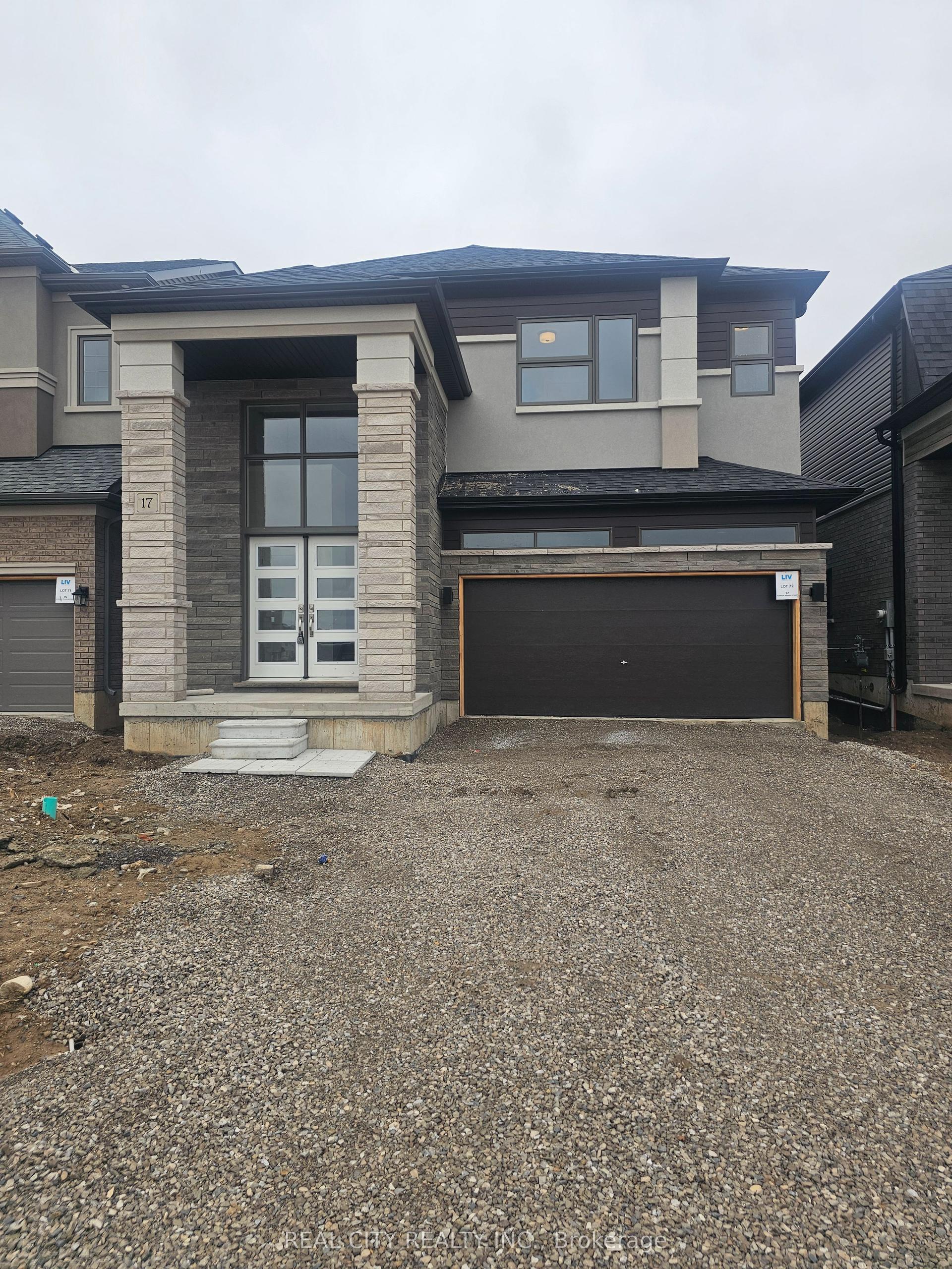 17 Norman Markle Street N, Brant — Detached for lease, photo 1