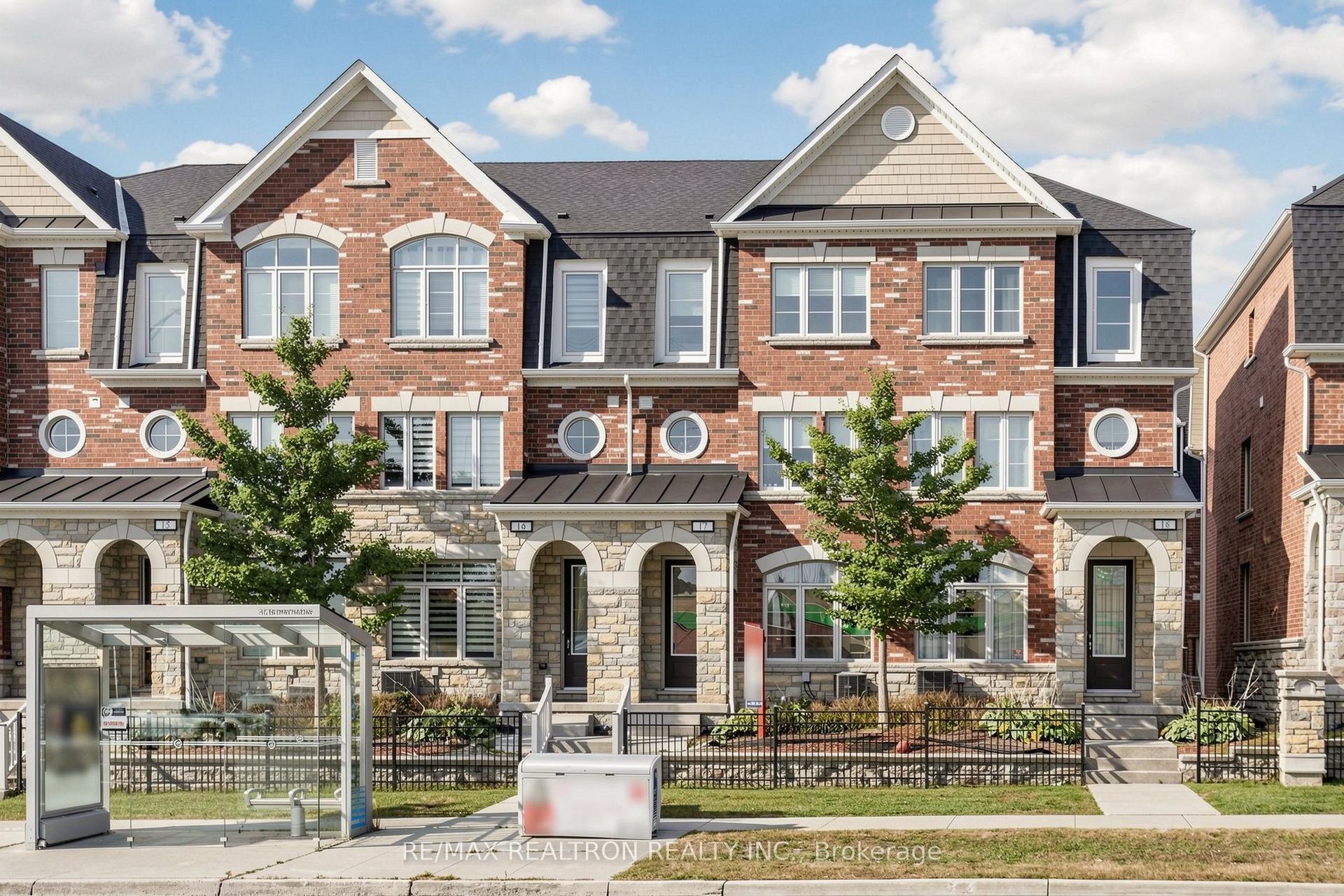 1331 Major Mackenzie Drive W 17 #17, Vaughan — Condo Town for sale, photo 1