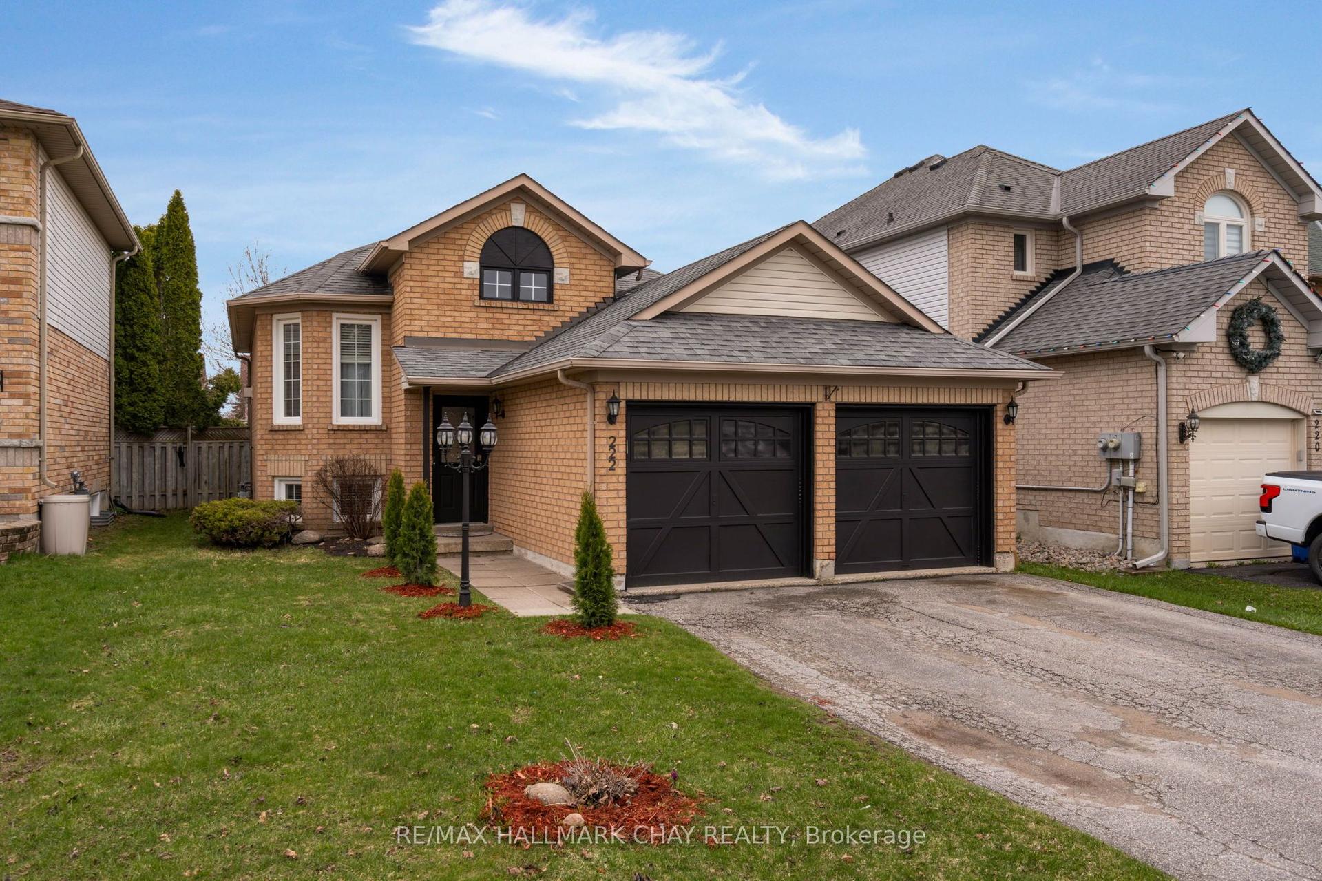 222 Wessenger Drive, Barrie — Detached for sale, photo 1