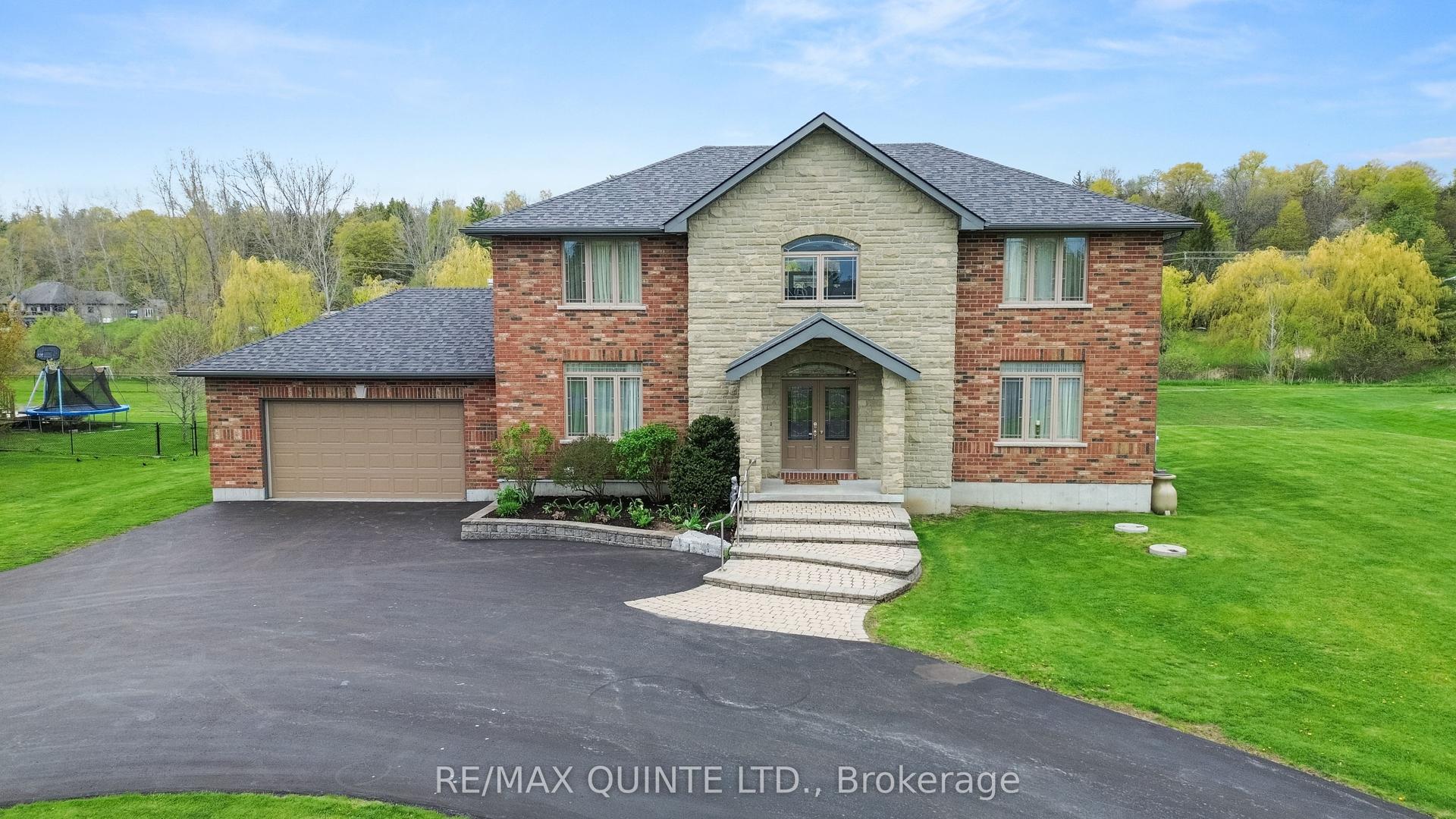 39 Deerfield Court — photo 1