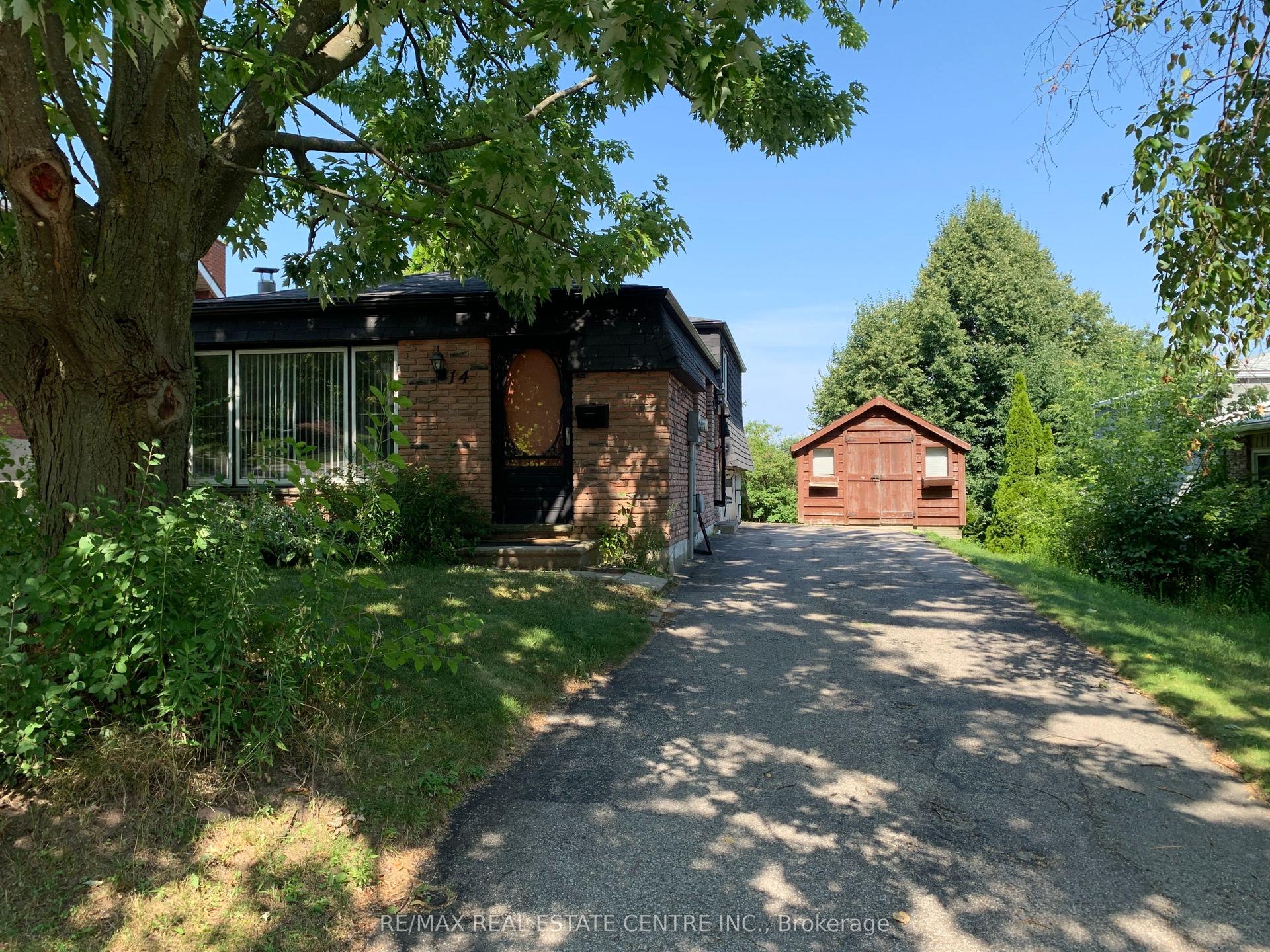 14 SANDSPRINGS Crescent, Kitchener — Detached for lease, photo 1