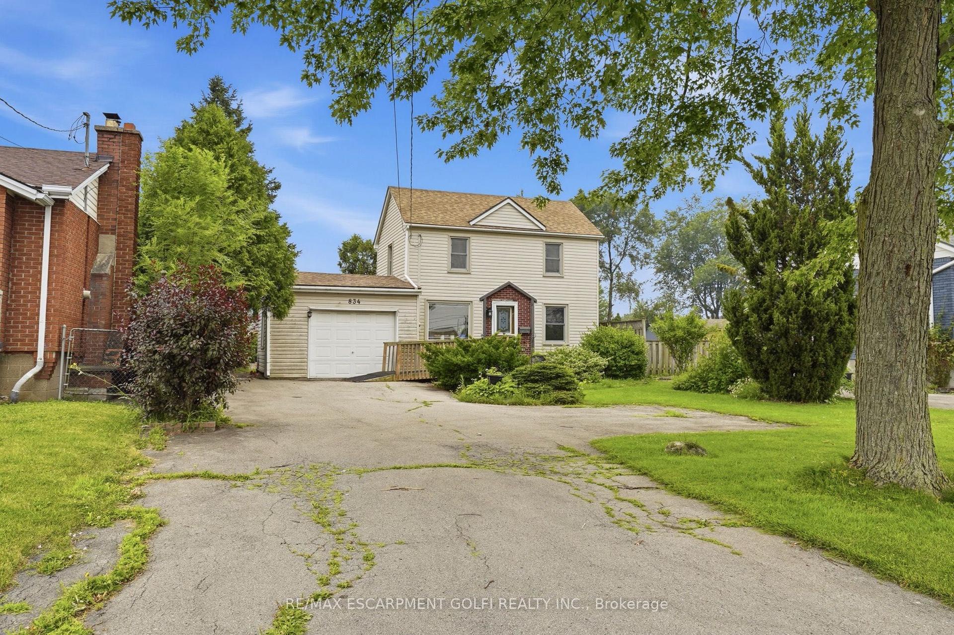 834 MOHAWK Road E, Hamilton — Detached for sale, photo 1