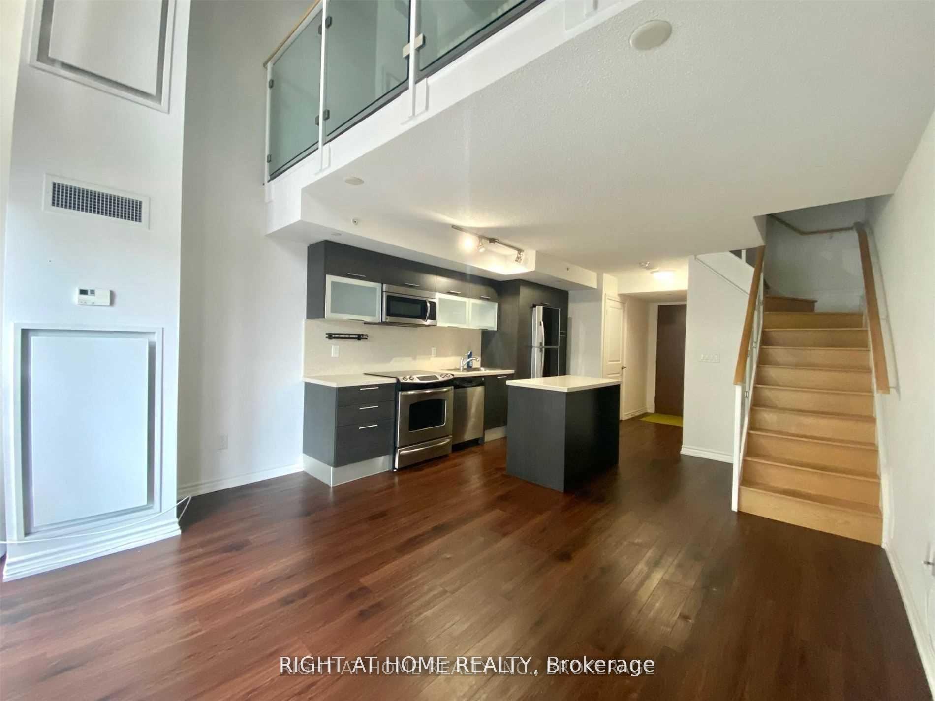 386 Yonge Street 714 #714, Toronto — Condo for lease, photo 1