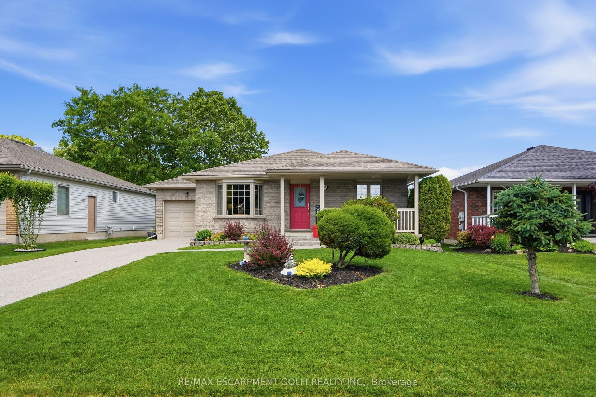 12 Schneider Drive — photo 1