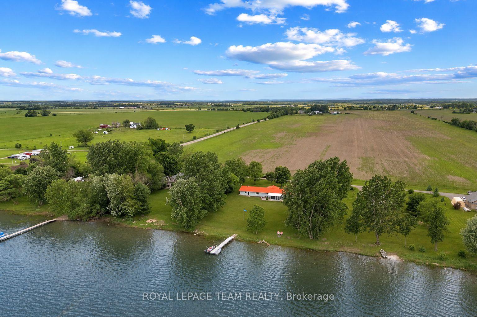 34 Bird Lake Trail, Whitewater Region — Detached for sale, photo 1