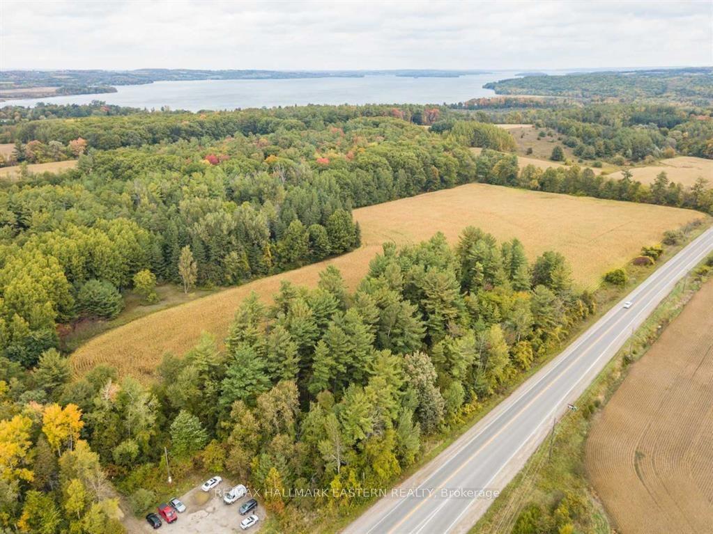 00 Oak Ridges Drive — photo 1