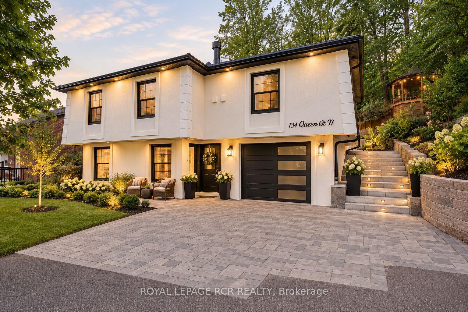 134 Queen Street N, Caledon — Detached for sale, photo 1
