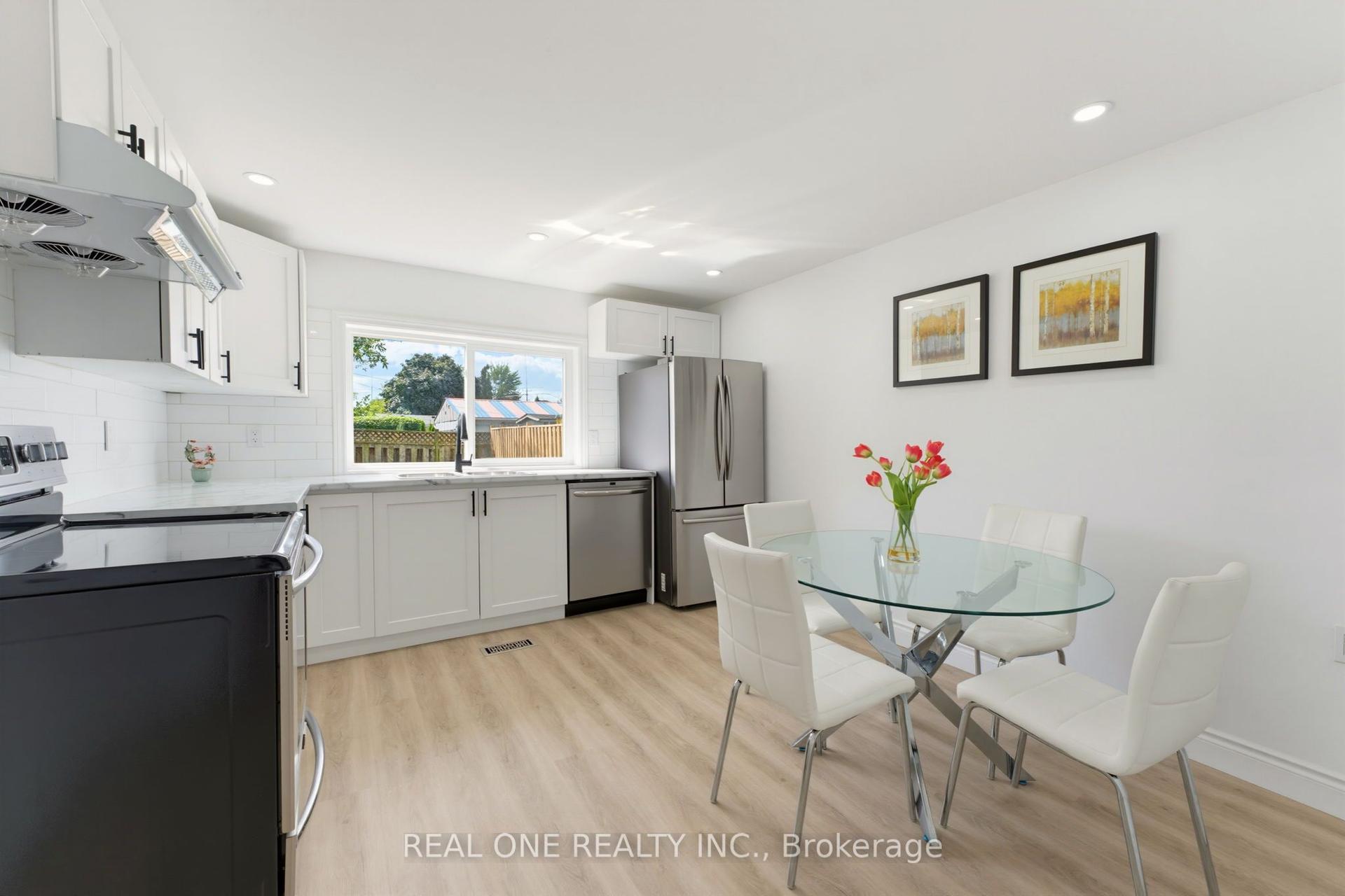 27 Gilkison Street, Brantford — Semi-Detached for sale, photo 1