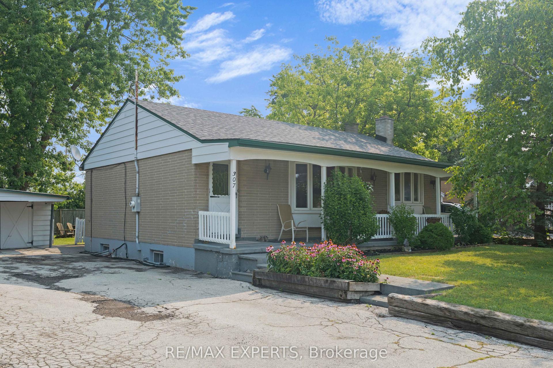 307 Pearl Street, Caledon — Detached for sale, photo 1