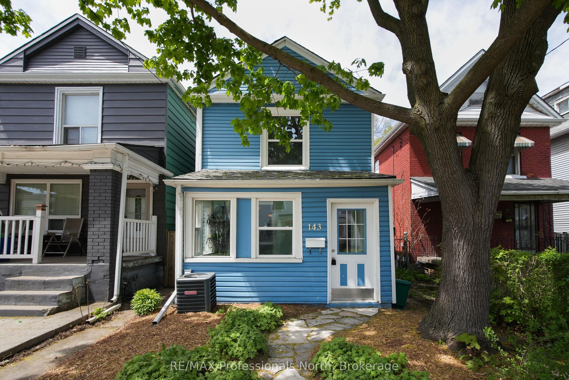 143 Barnesdale Avenue N — photo 1