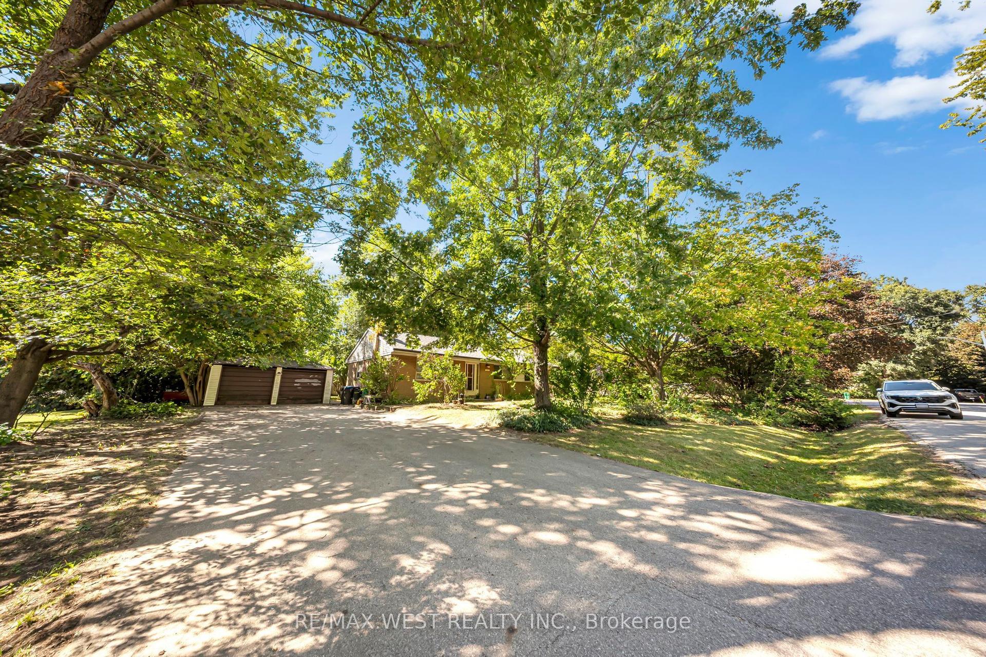 1610 Magenta Court, Mississauga — Detached for sale, photo 1