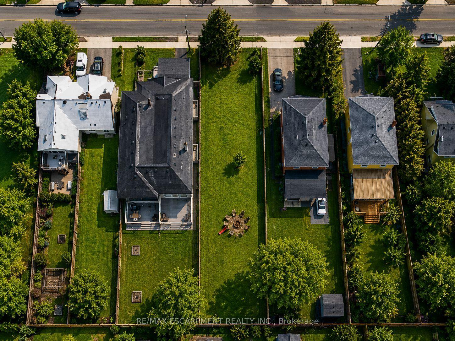 19 Broadview Avenue — photo 1