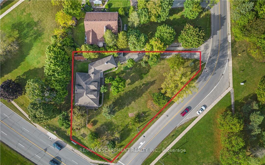 21 First Avenue, Welland — Detached for sale, photo 1