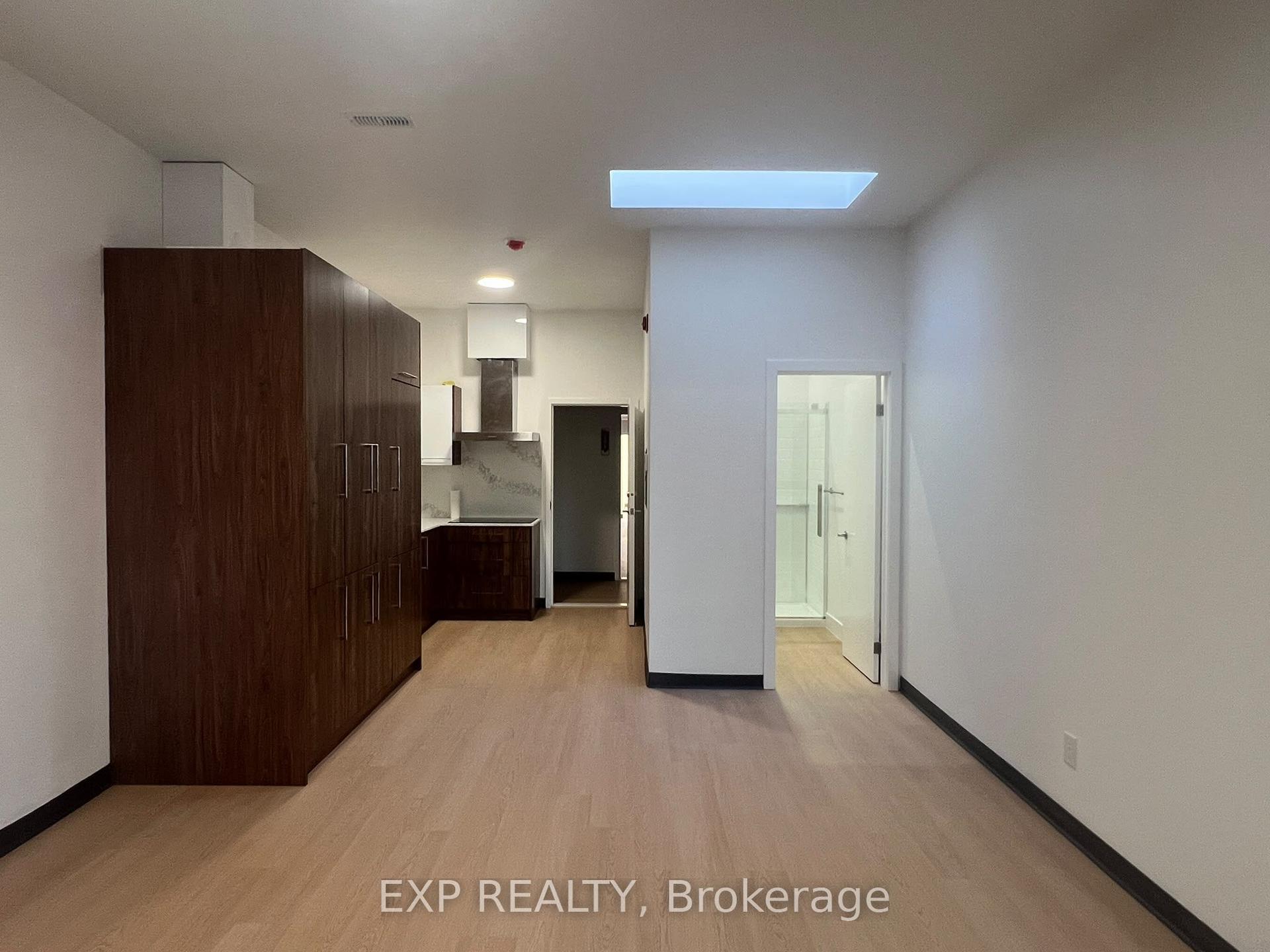 268 Ottawa Street N 2 #2, Hamilton — Condo for lease, photo 1