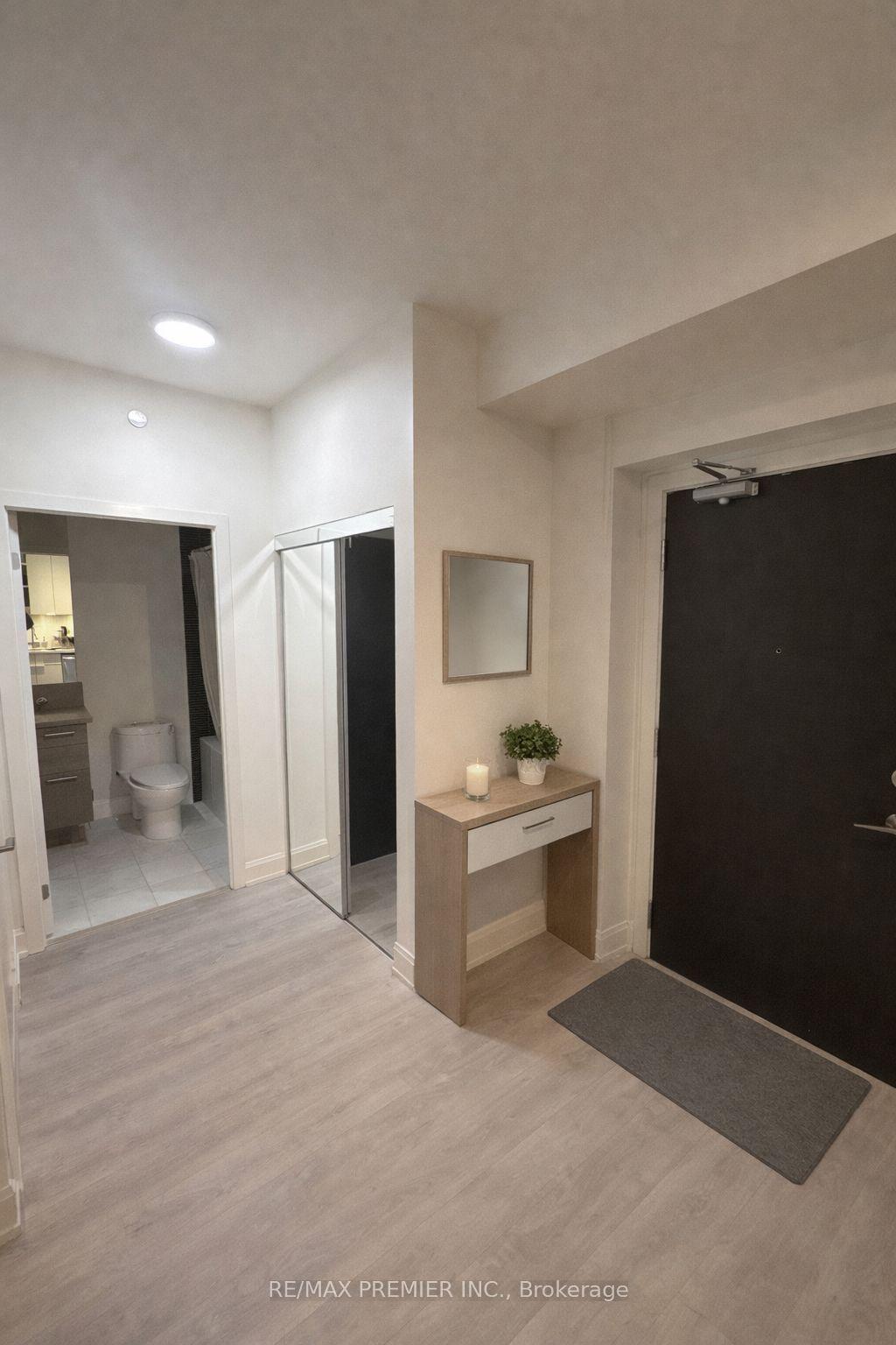 33 Shore Breeze Drive 1006 #1006, Toronto — Condo for lease, photo 1