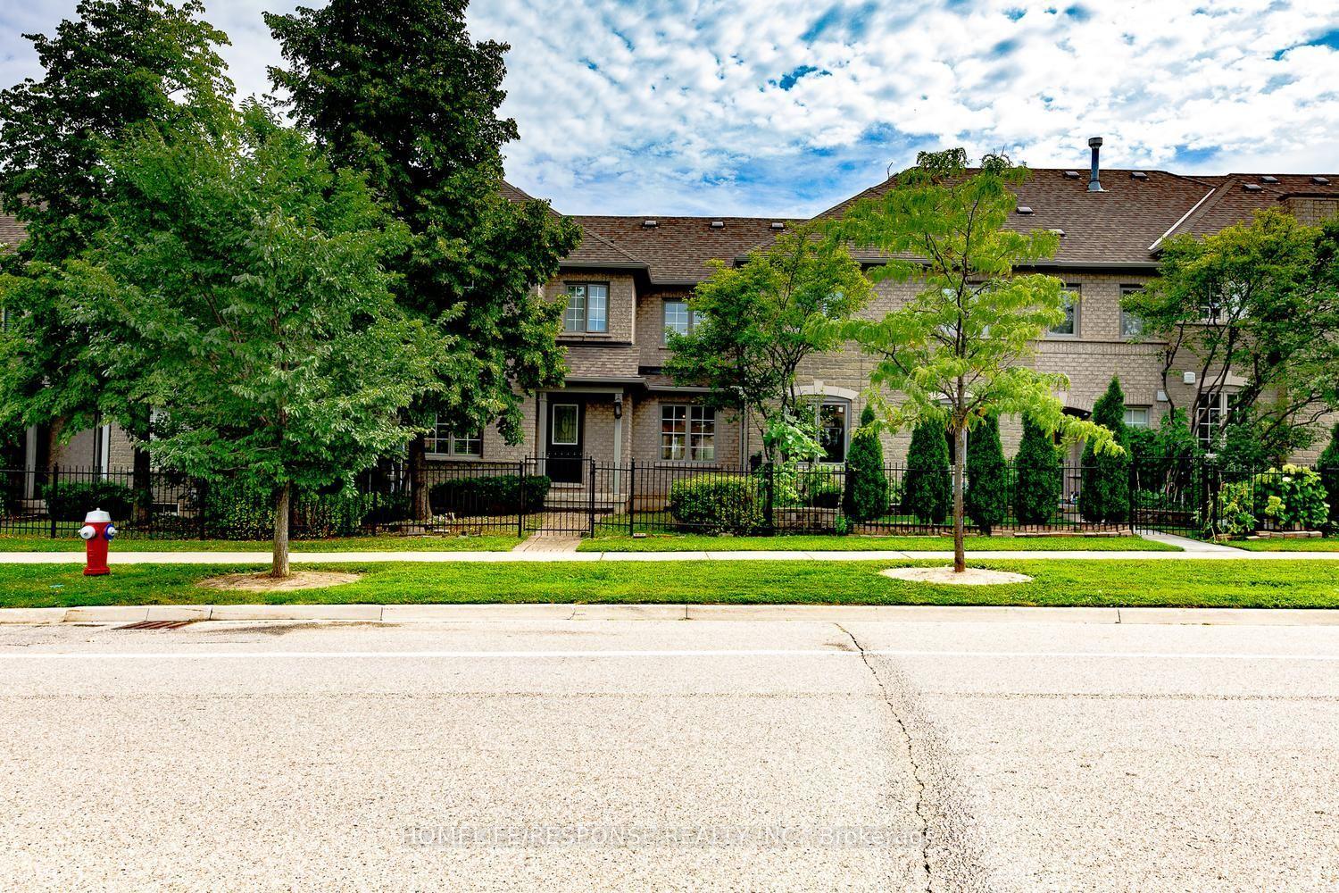 450 BRISTOL Road E 25 #25, Mississauga — Condo Town for sale, photo 1