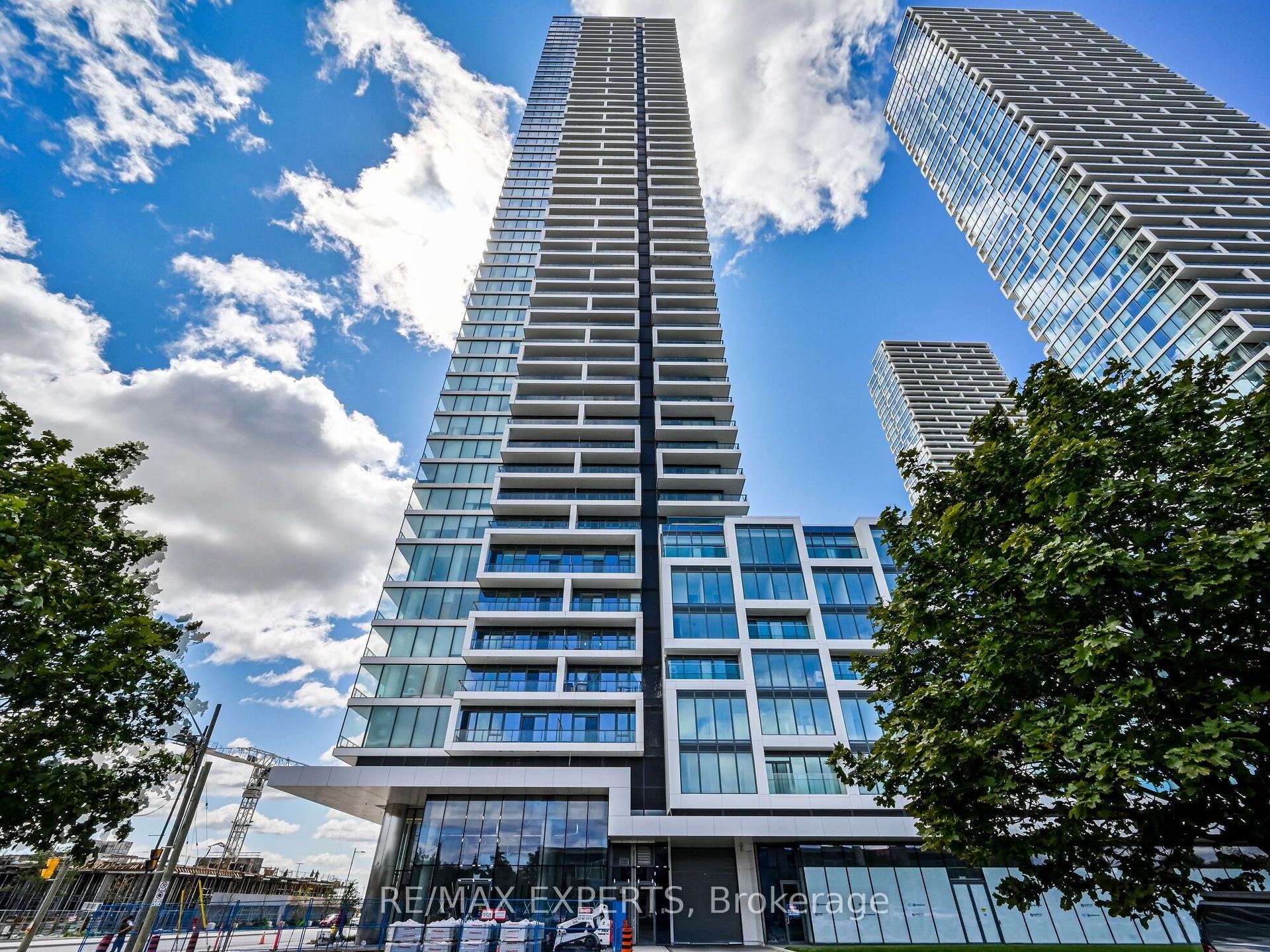 950 Portage Parkway 5910 #5910, Vaughan — Condo for lease, photo 1