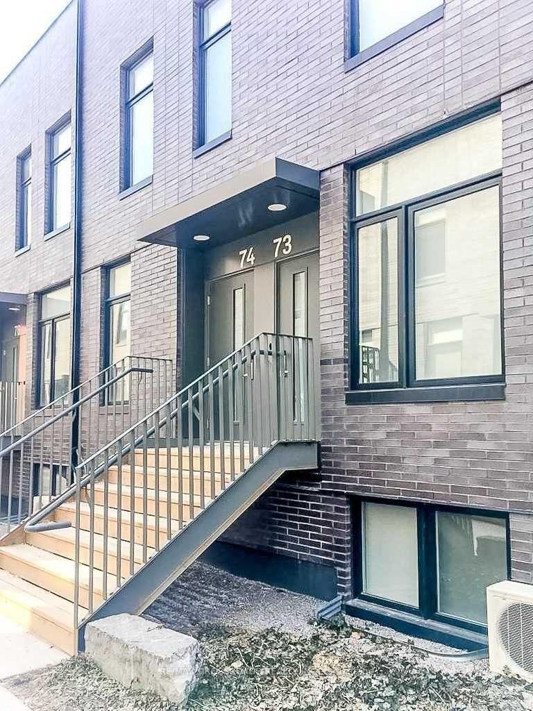 1760 Simcoe Street N 73-1 #73-1 — photo 1