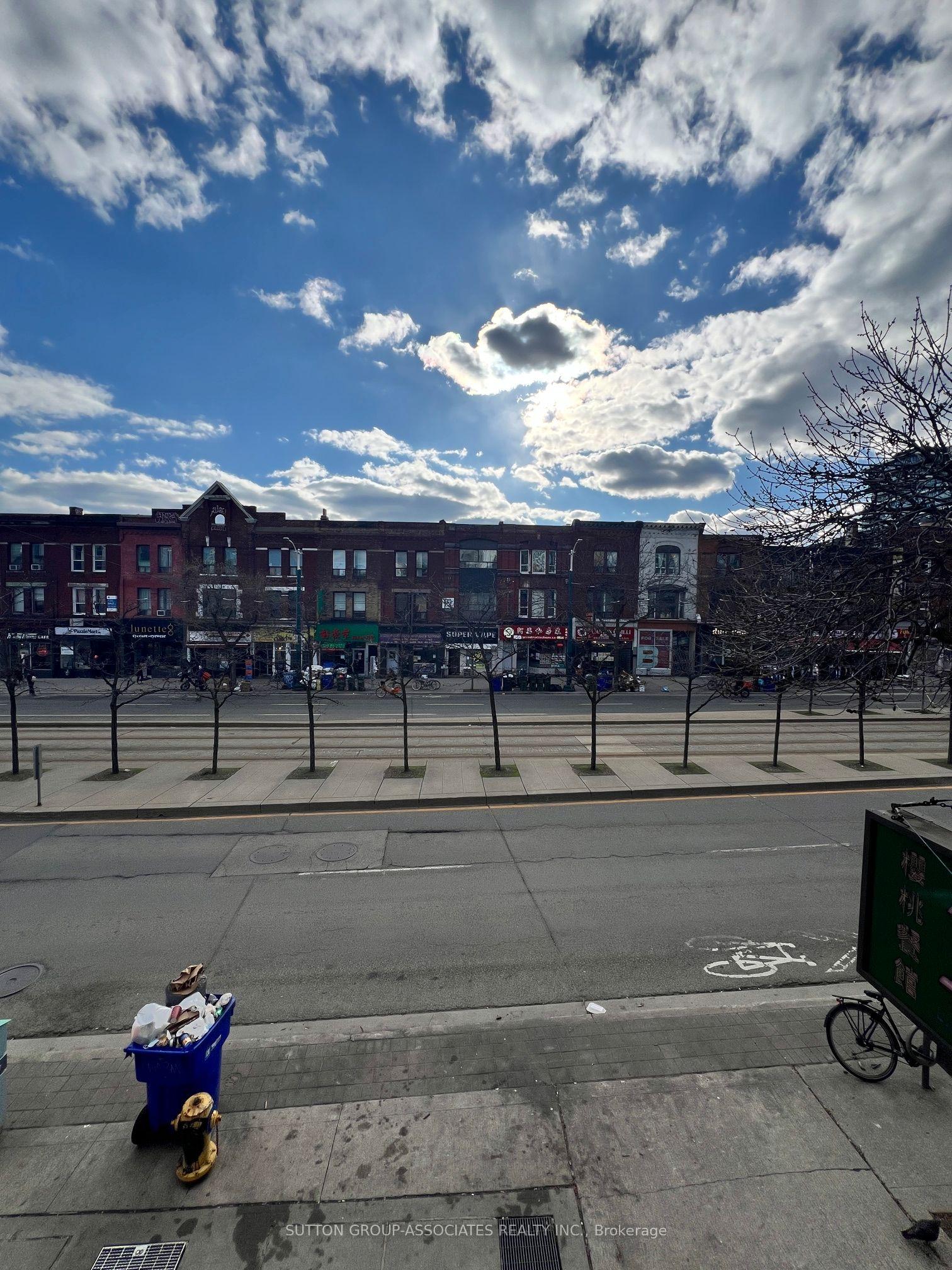 383 Spadina Avenue 2A #2A — photo 1