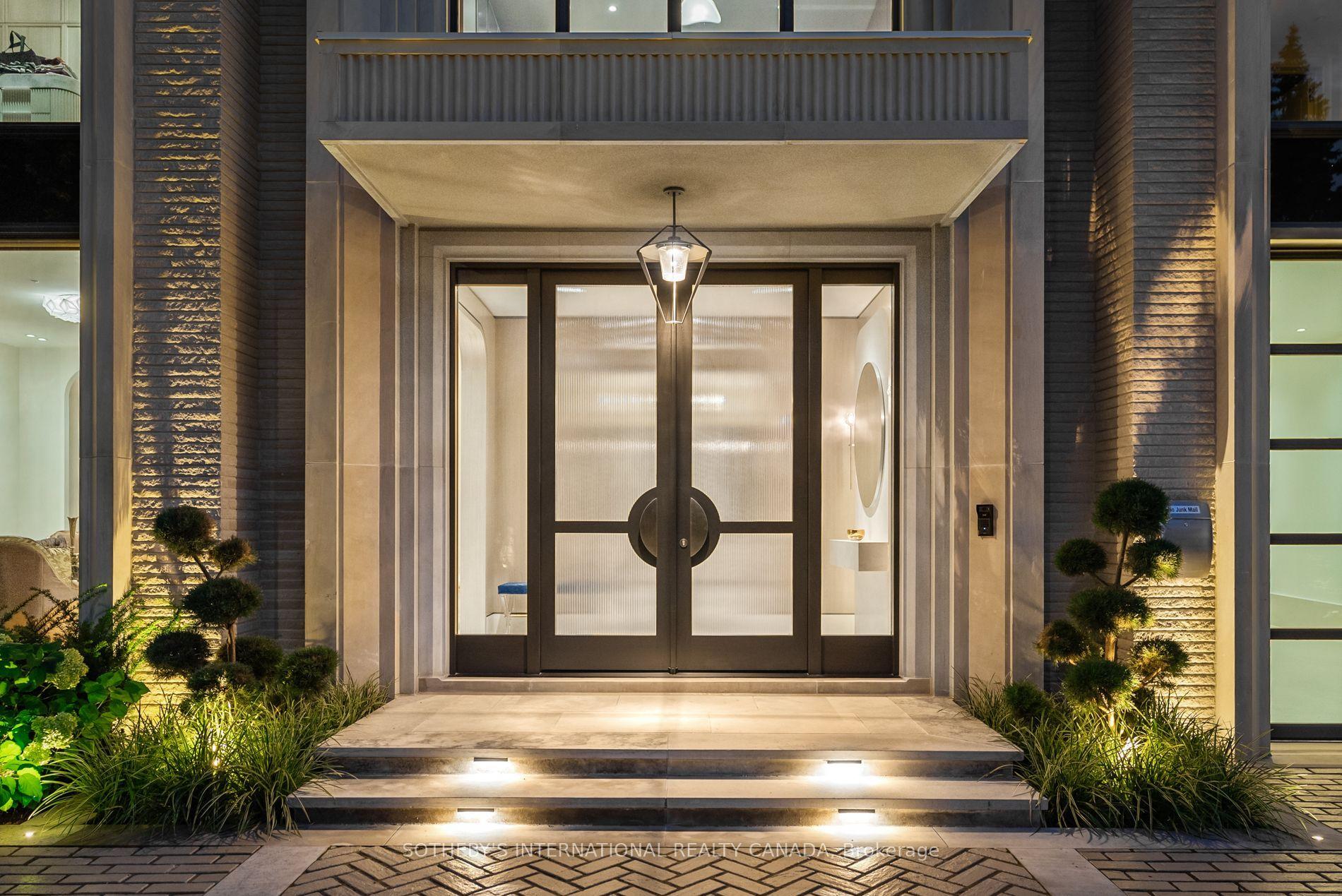 84 Old Forest Hill Road, Toronto — Detached for sale, photo 1