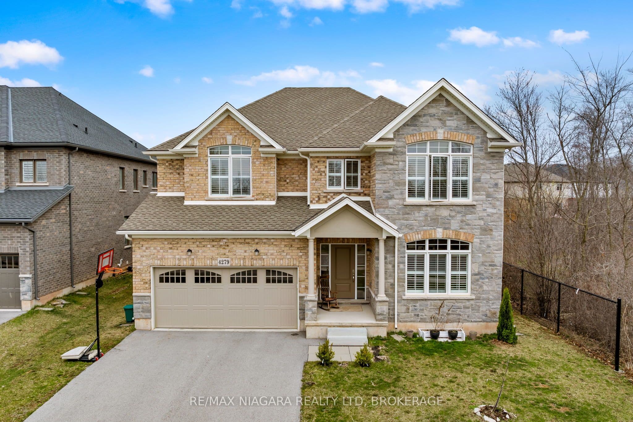 4279 Willick Road — photo 1