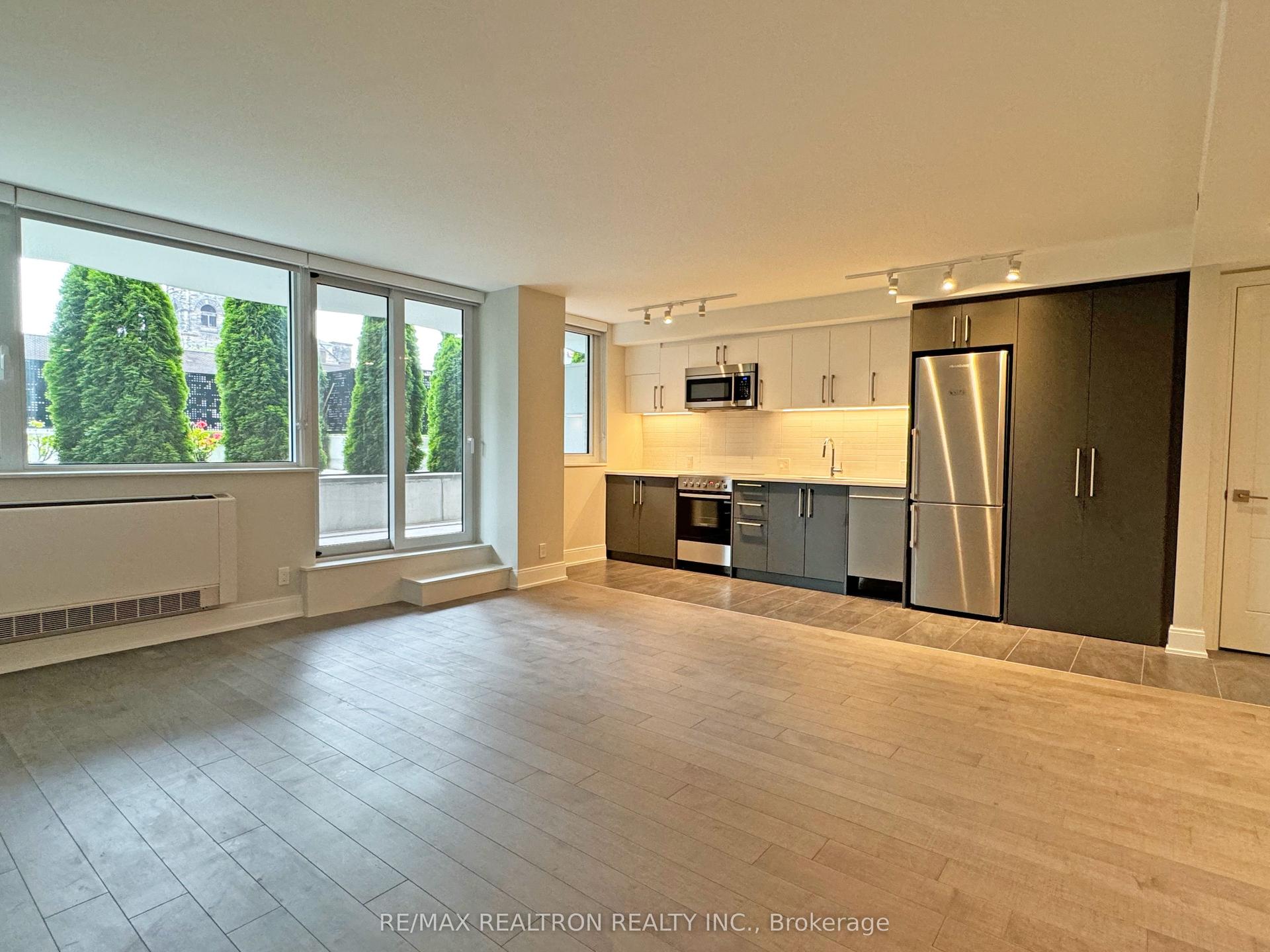 11 Walmer Road 105 #105, Toronto — Condo for lease, photo 1
