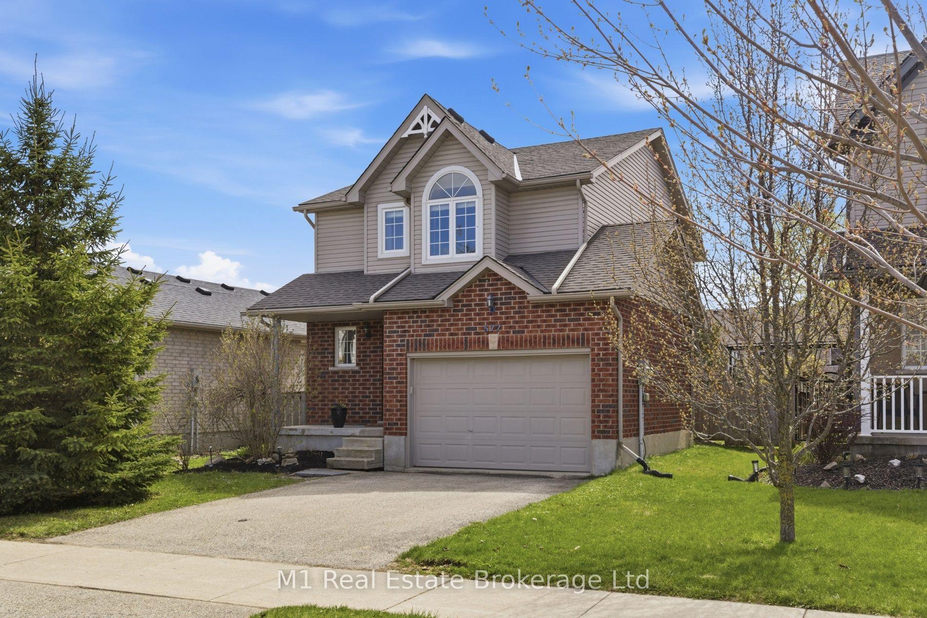 577 Mctavish Street — photo 1