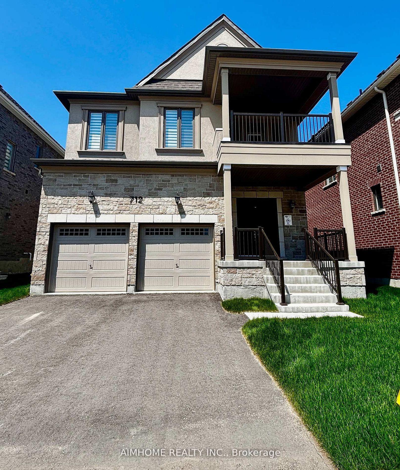 712 Newlove Street — photo 1