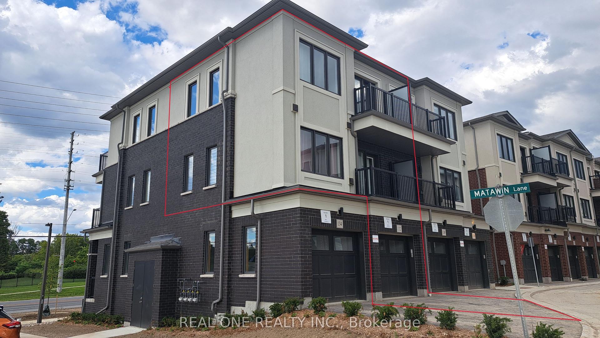 132 Matawin Lane S, Richmond Hill — Condo Town for lease, photo 1