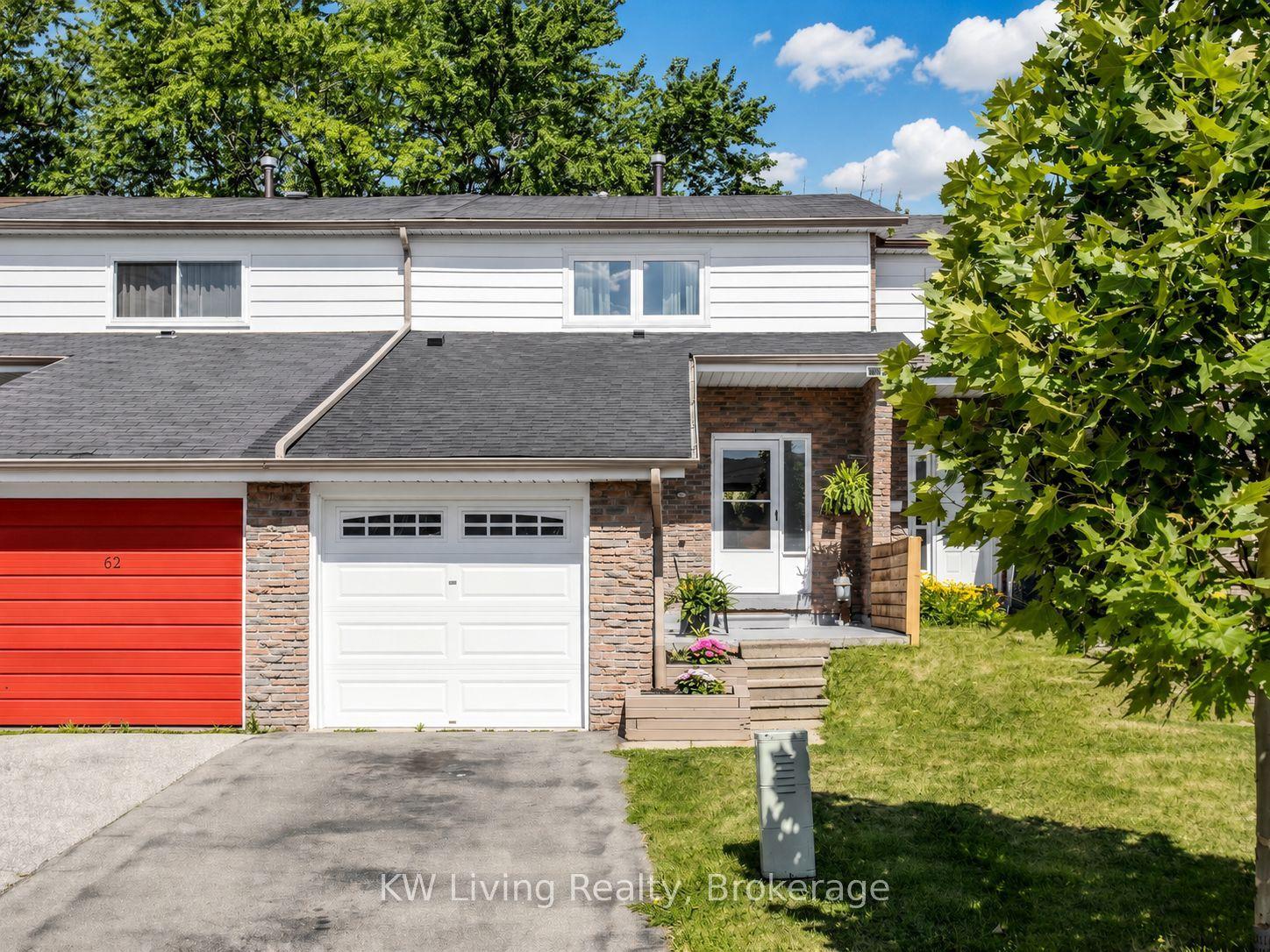 64 Burkwood Crescent, Toronto — Townhouse for sale, photo 1
