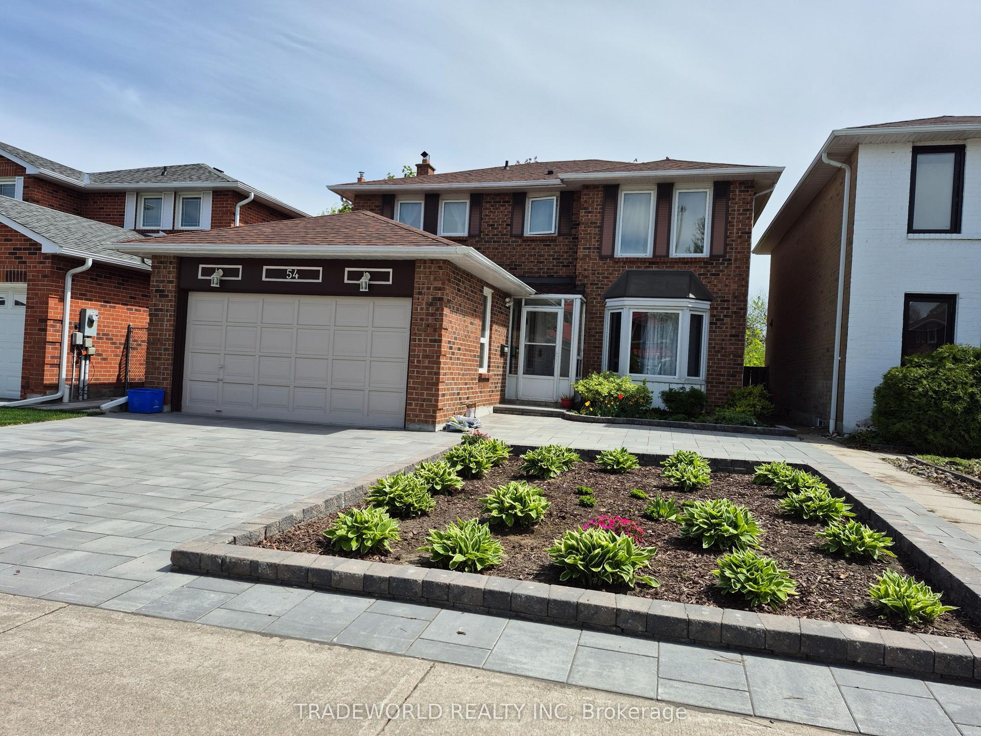 54 Calverley Trail — photo 1