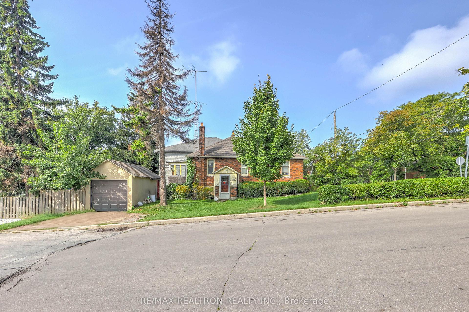 143 Harlandale Avenue, Toronto — Detached for sale, photo 1